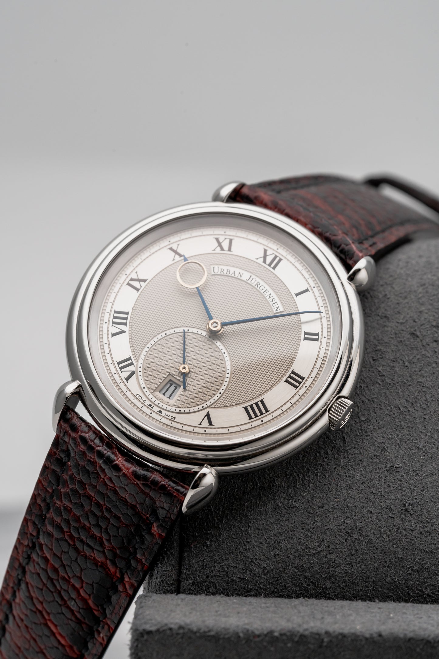 Urban Jürgensen Big 8, Platinum Dial