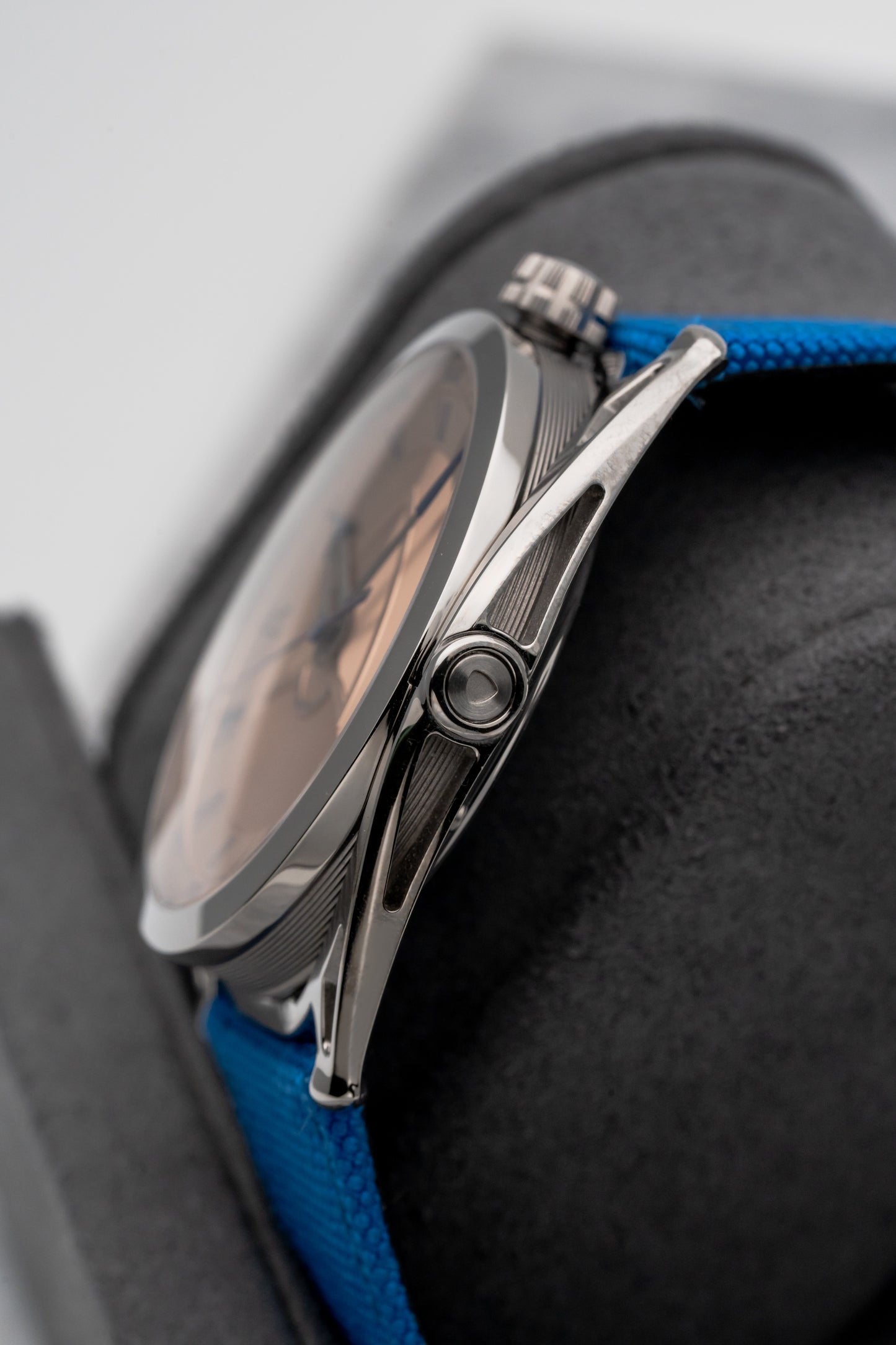 De Bethune DB27 Titan Hawk DB27TIS2V2PS Salmon Dial Limited Edition