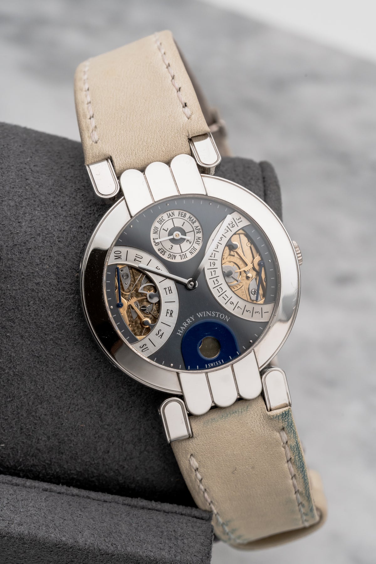 Harry Winston Premier Excenter Bi-Retrograde Perpetual Calendar 200/MAPC Grey/Silver Dial