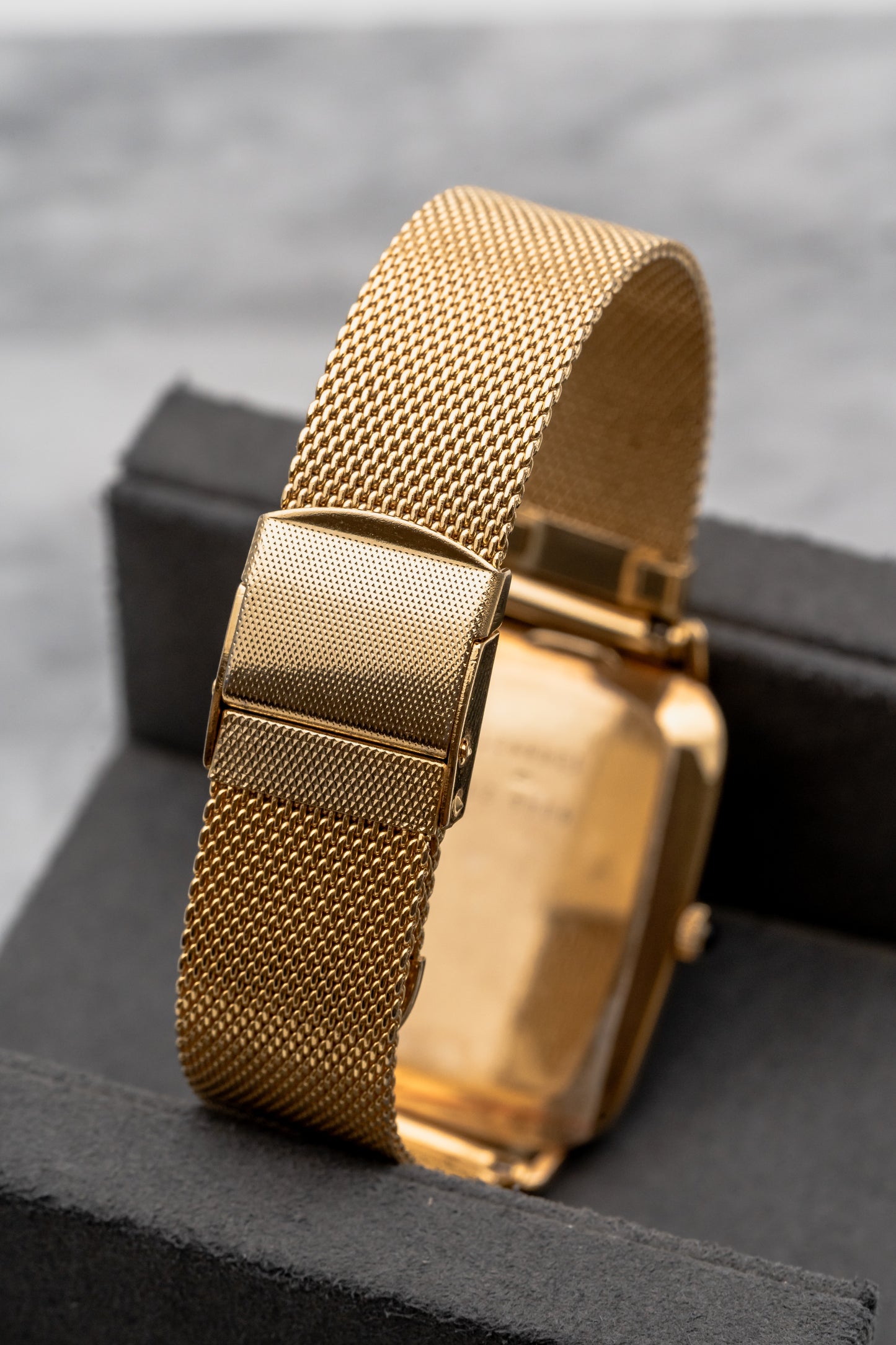 Jaeger-LeCoultre Classic 9045.21 Gold Dial