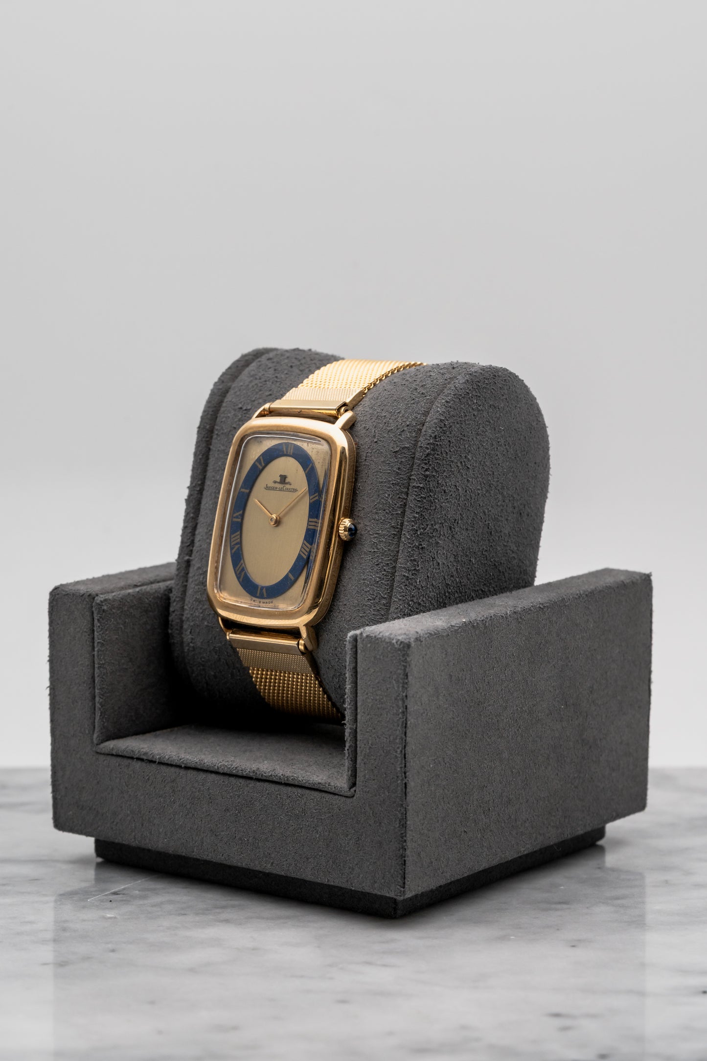 Jaeger-LeCoultre Classic 9045.21 Gold Dial