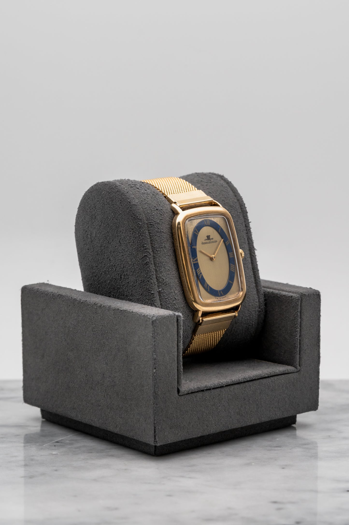 Jaeger-LeCoultre Classic 9045.21 Gold Dial