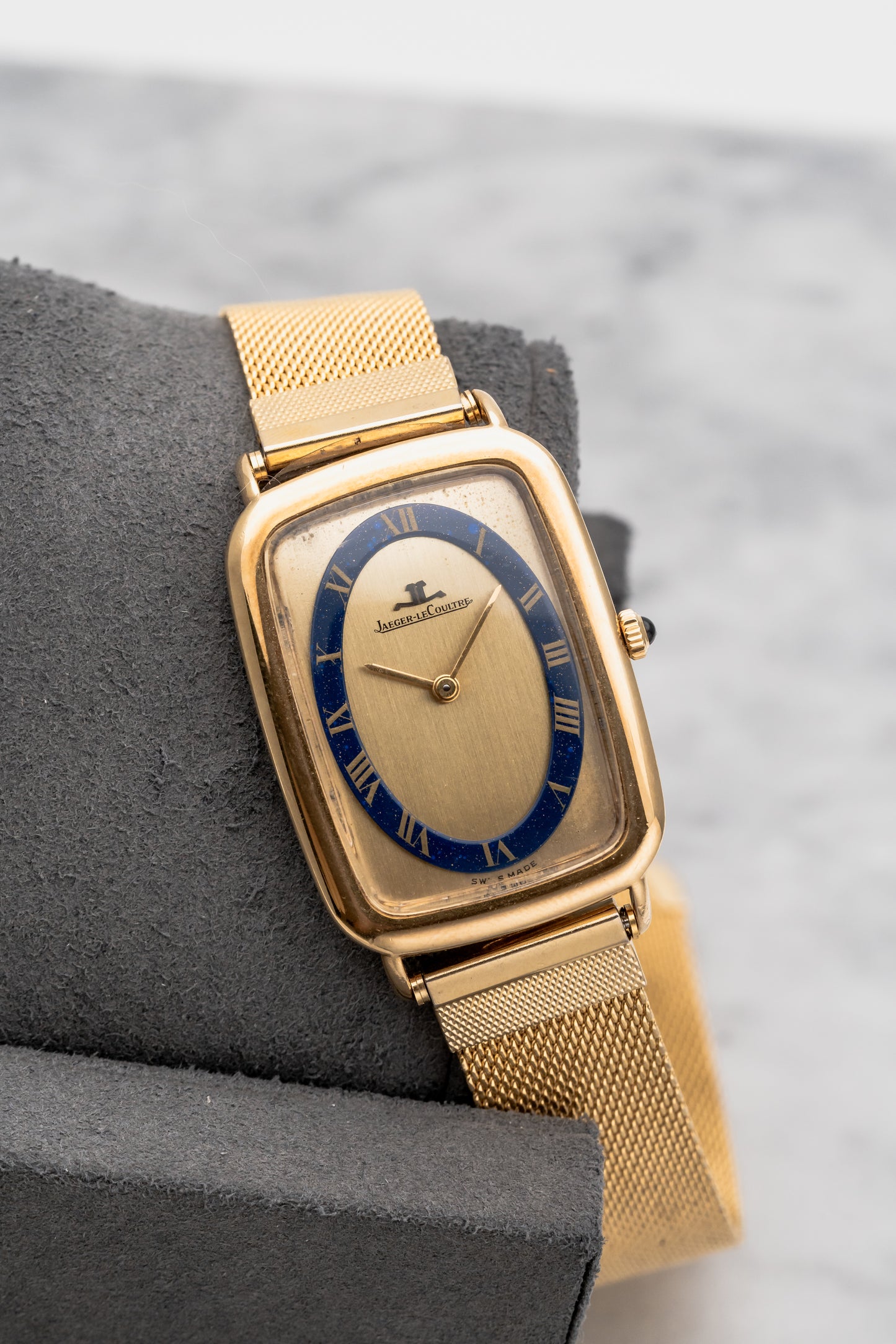 Jaeger-LeCoultre Classic 9045.21 Gold Dial