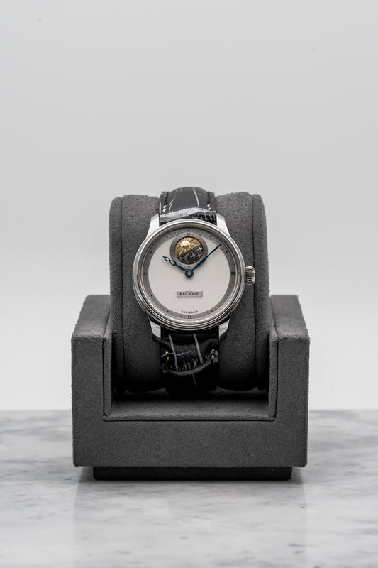 Kudoke 2 Engraved Silver Dial