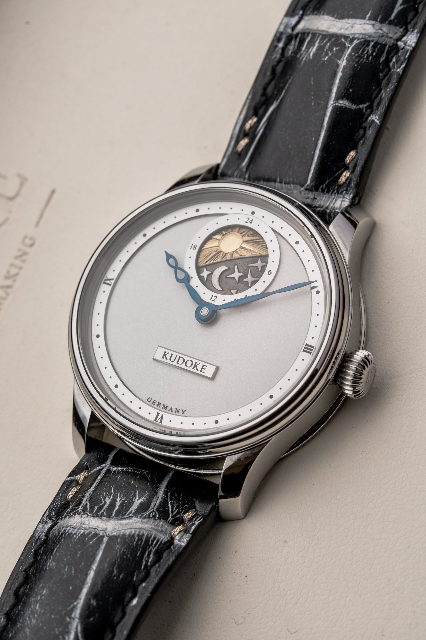 Kudoke 2 Engraved Silver Dial