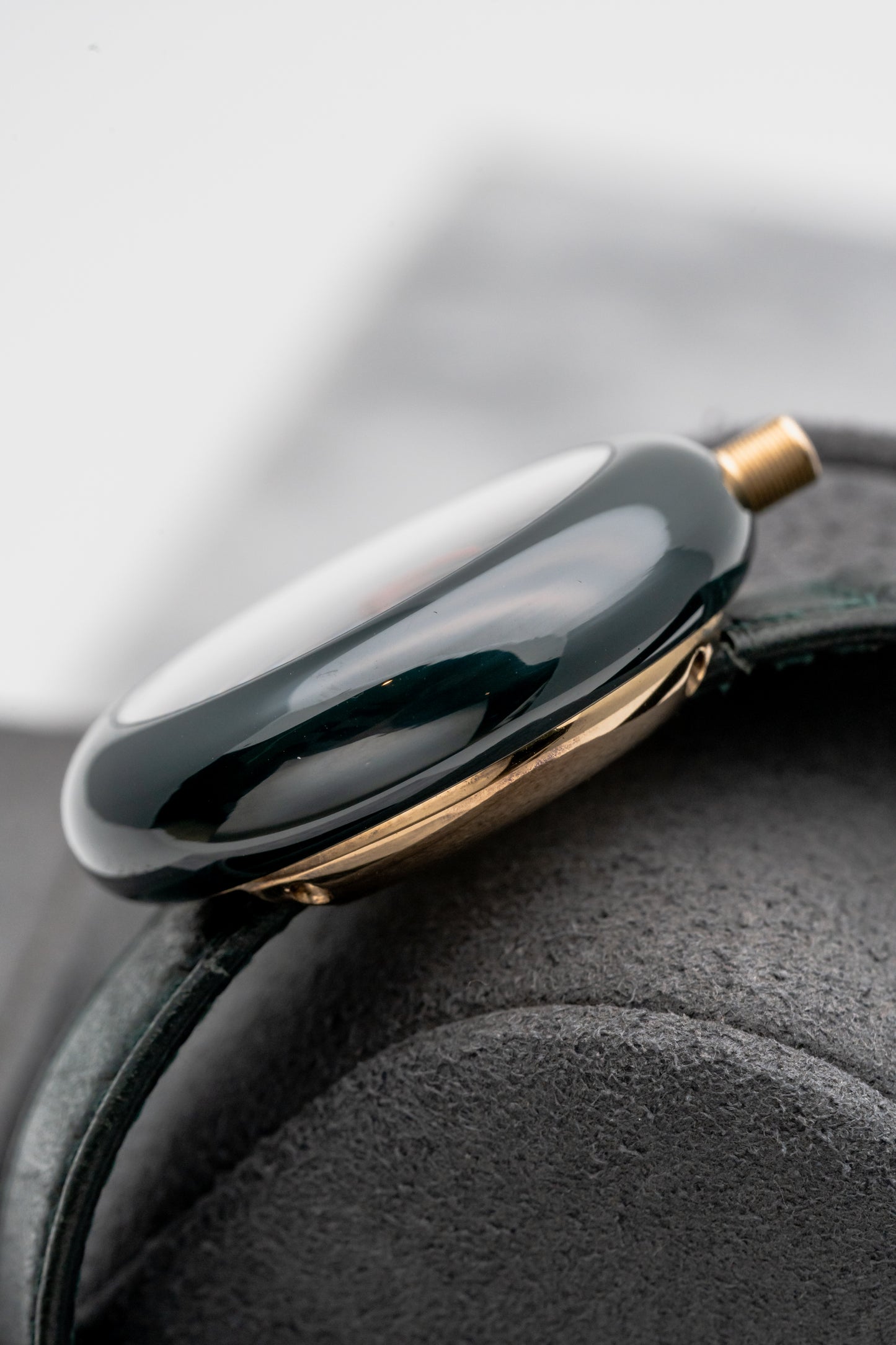 Louis Vuitton Monterey II White Dial