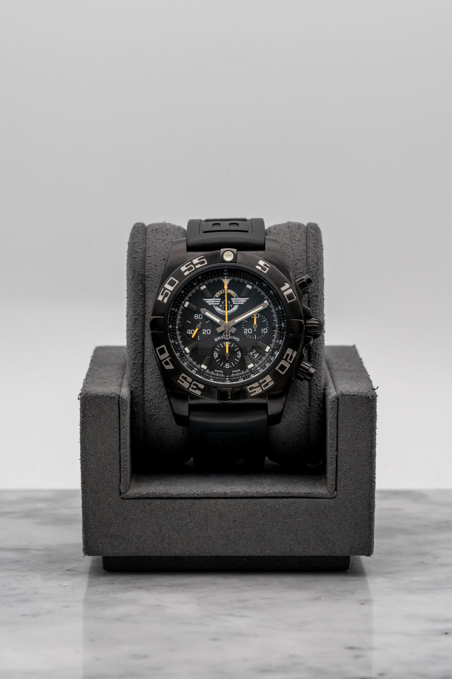 Breitling Chronomat 44 Blacksteel “Jet Team” MB01109L/BD48/153S