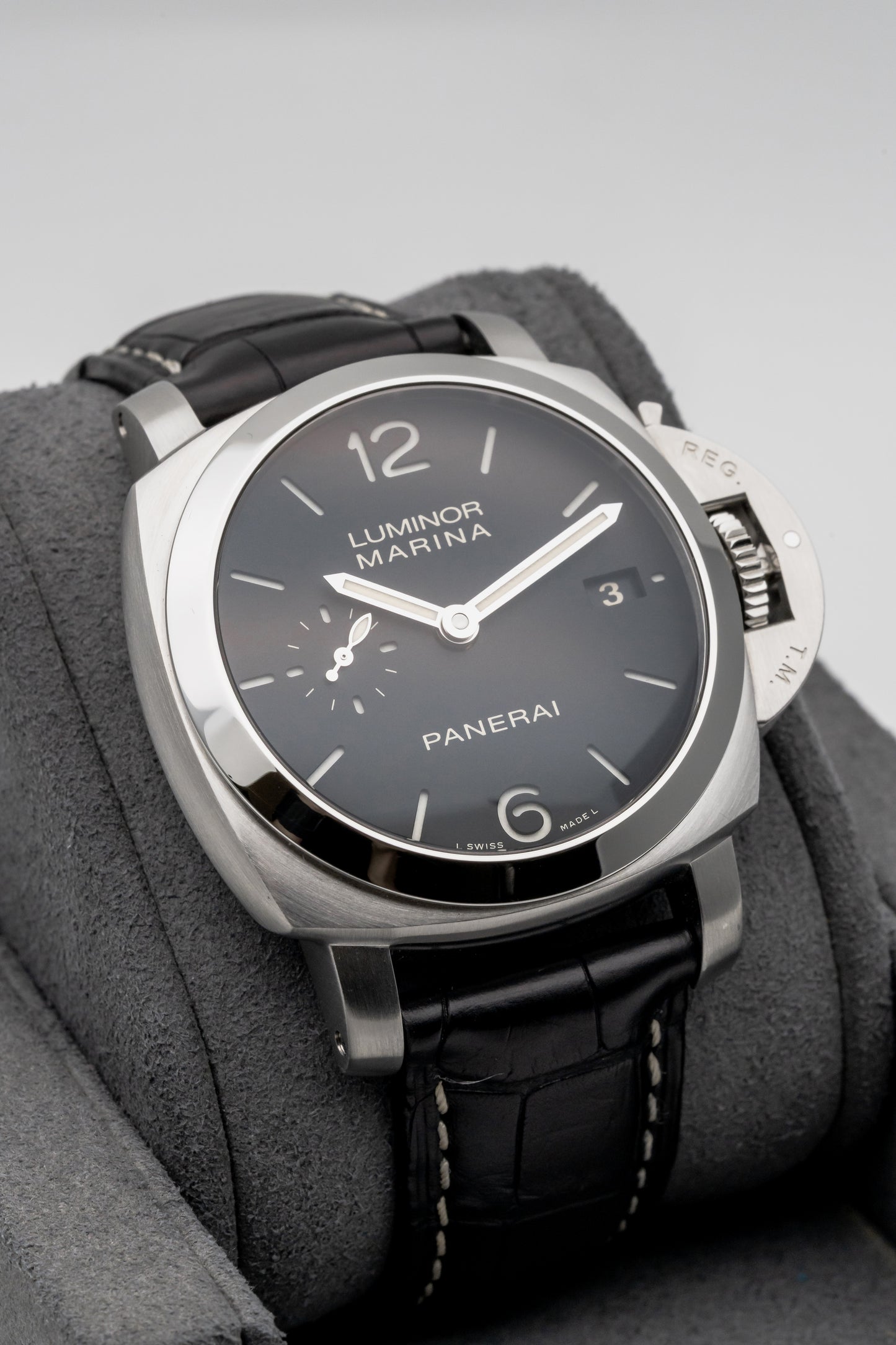 Panerai Luminor Marina PAM392, Black Dial