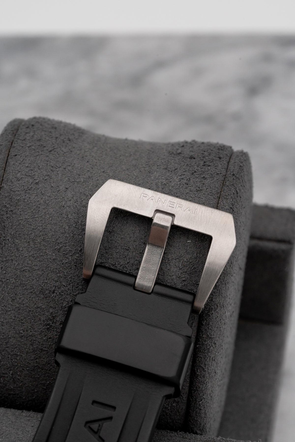 Panerai Luminor Base Logo PAM00112 Black Dial