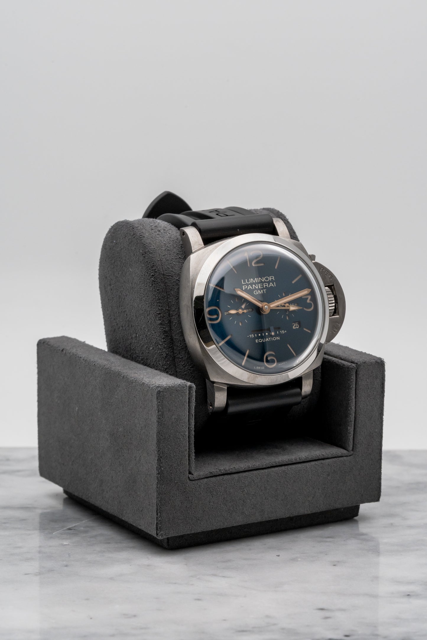 Panerai Equation of Time PAM670 Blue Dial