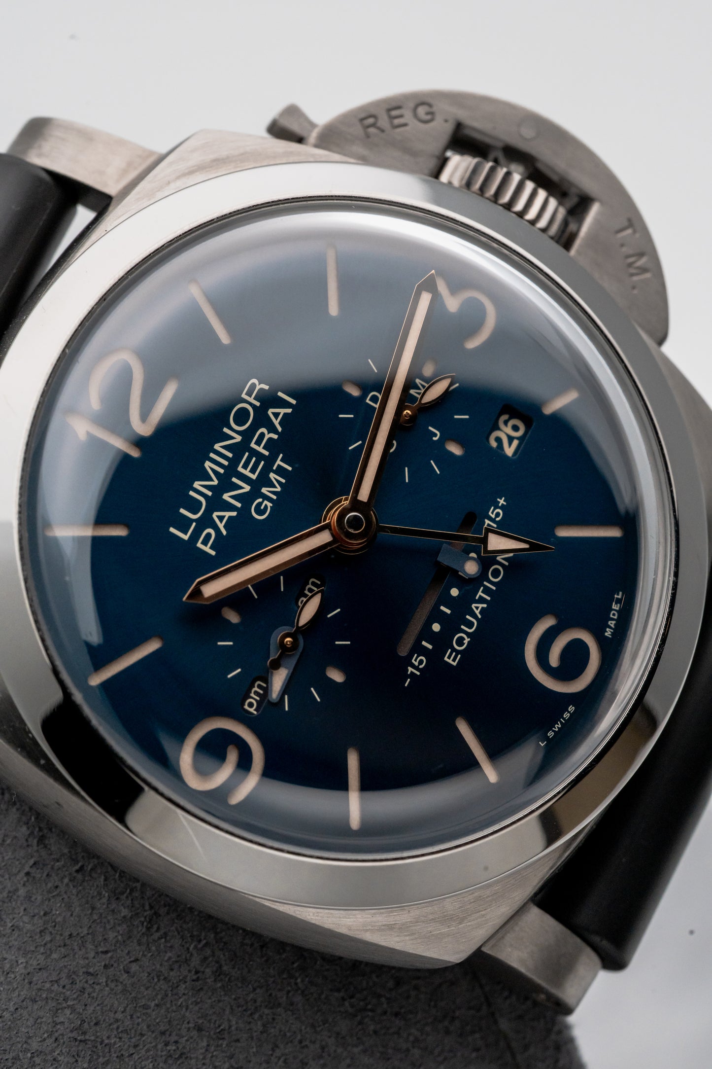 Panerai Equation of Time PAM670 Blue Dial