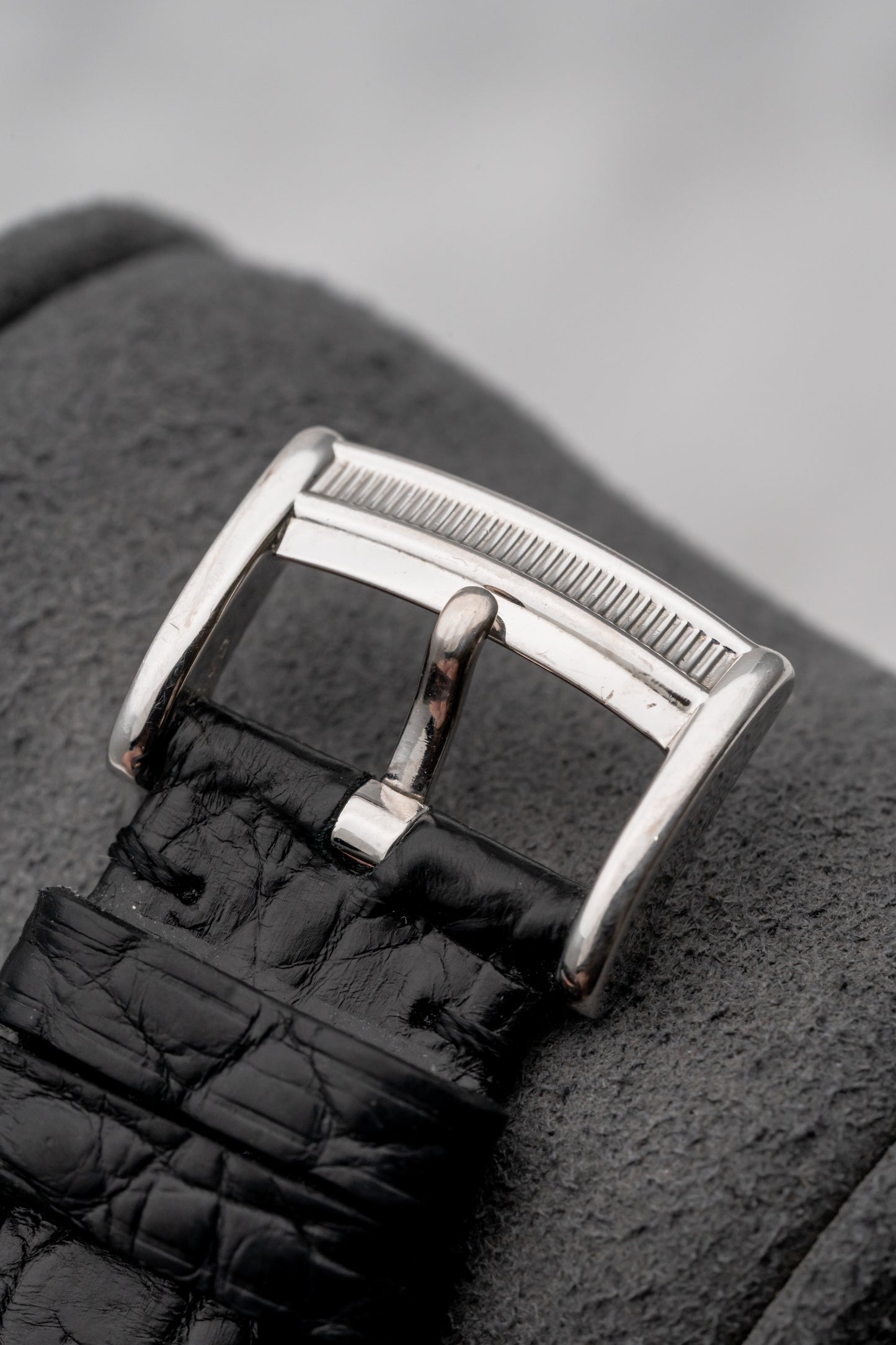 Parmigiani Fleurier Toric PF000069 Black Dial