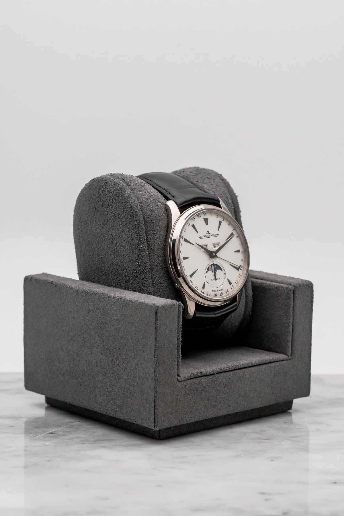 Jaeger-LeCoultre Master Ultra Thin Calendar Q1263520 Silver Grained Dial