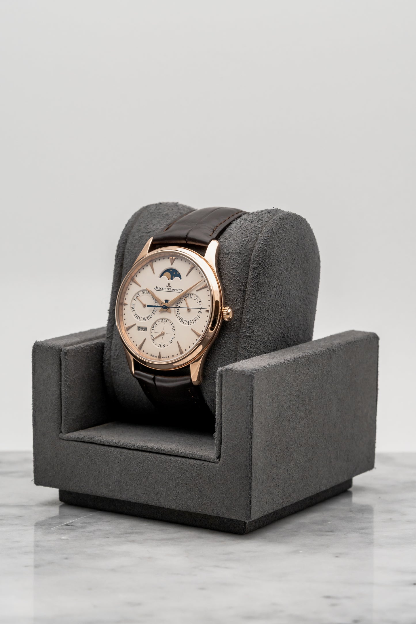 Jaeger-LeCoultre Master Ultra Thin Perpetual Q1302520 Beige Dial