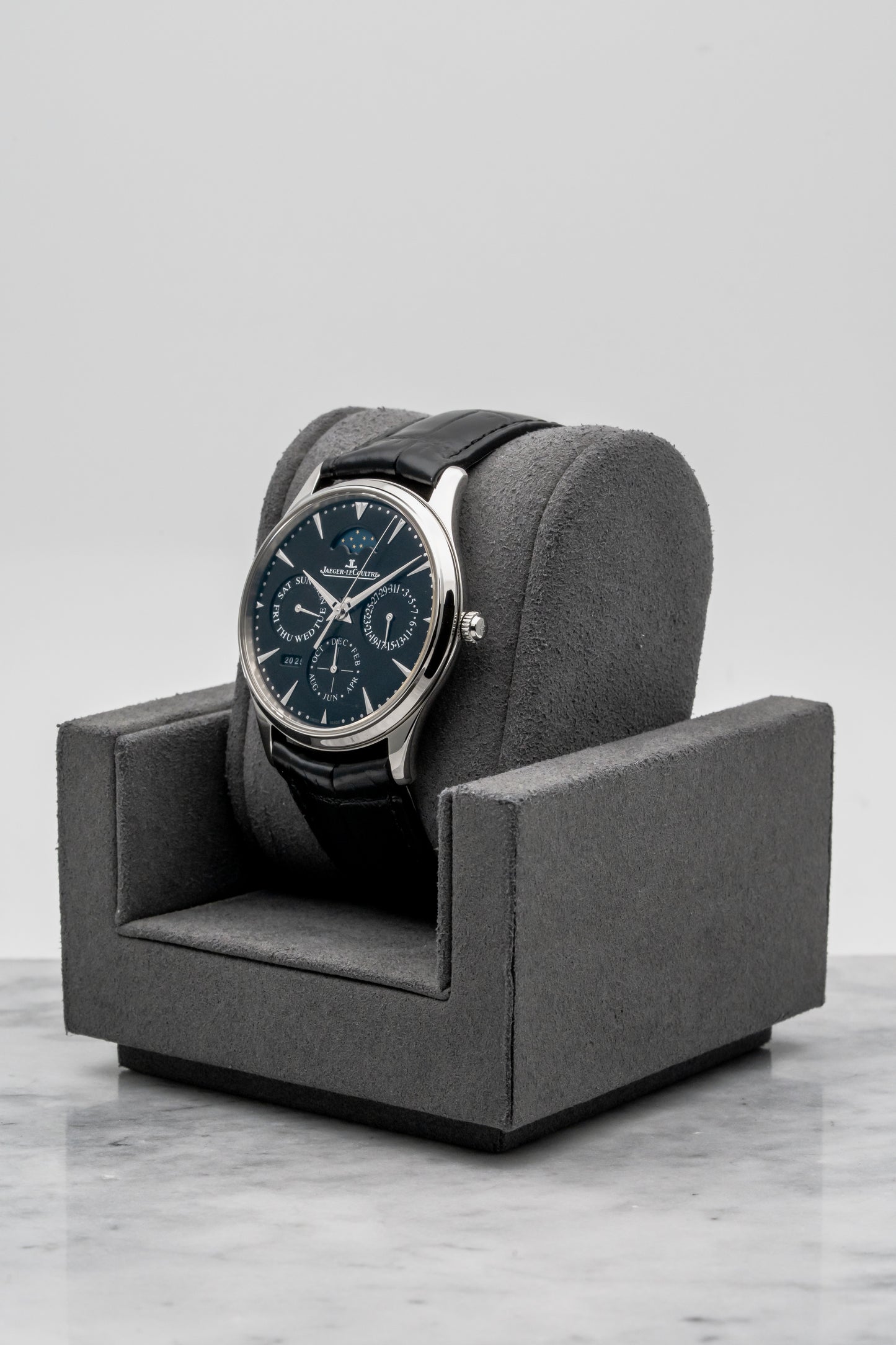 Jaeger-LeCoultre Master Ultra Thin Perpetual “Dr Strange” Q1308470 Black Dial