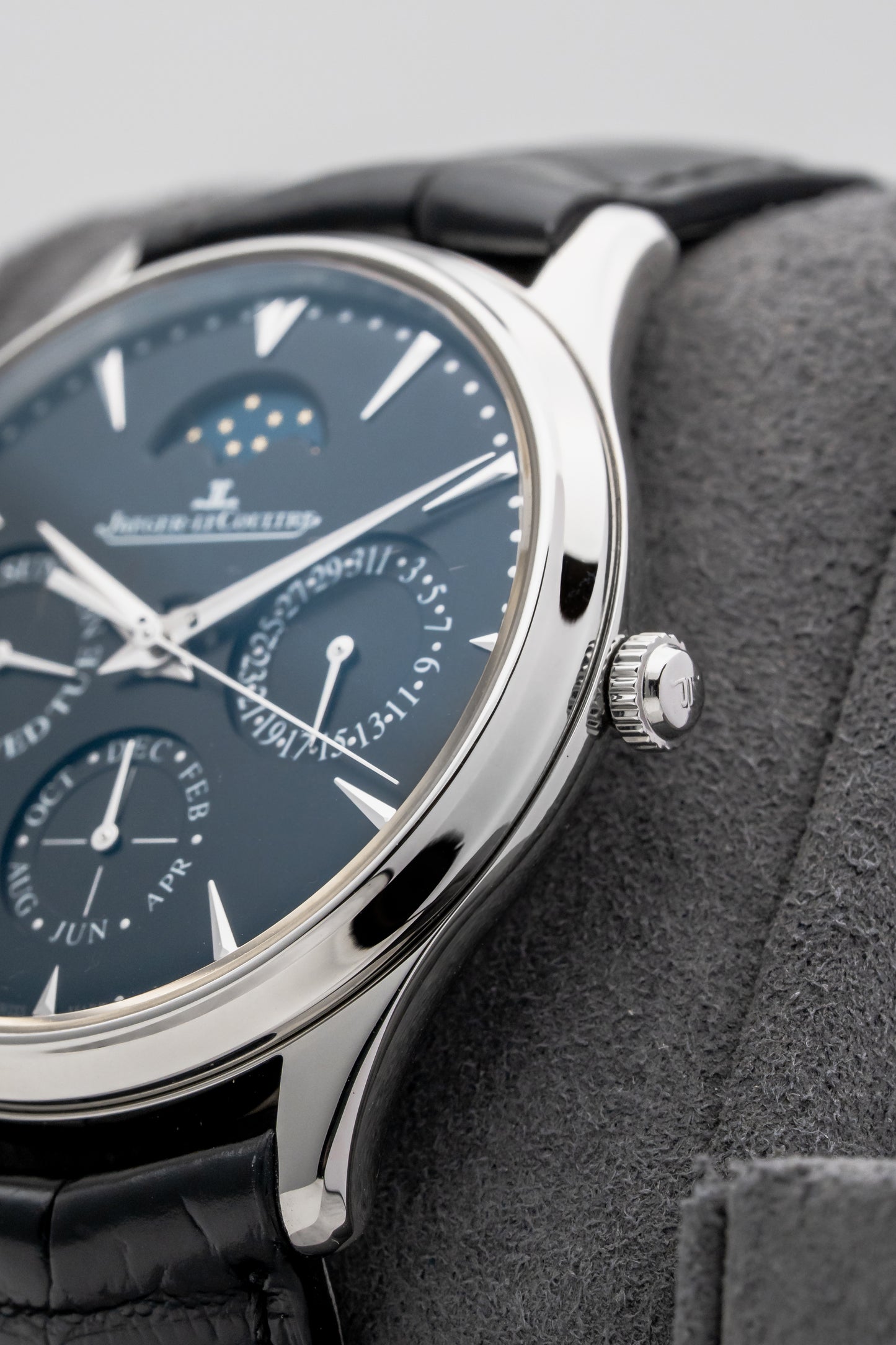 Jaeger-LeCoultre Master Ultra Thin Perpetual “Dr Strange” Q1308470 Black Dial