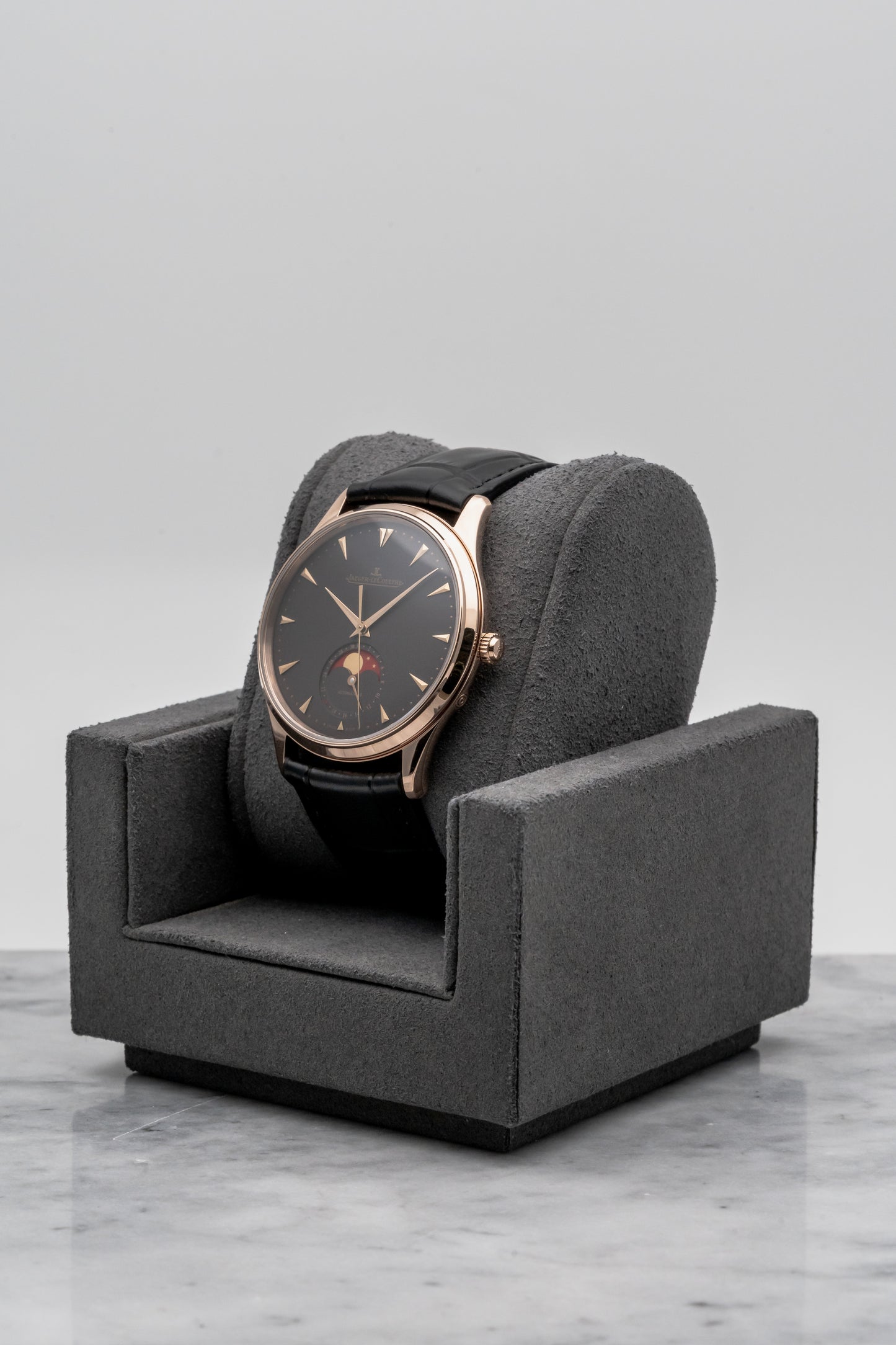 Jaeger-LeCoultre Master Ultra Thin Moon Q136256C Red Moon