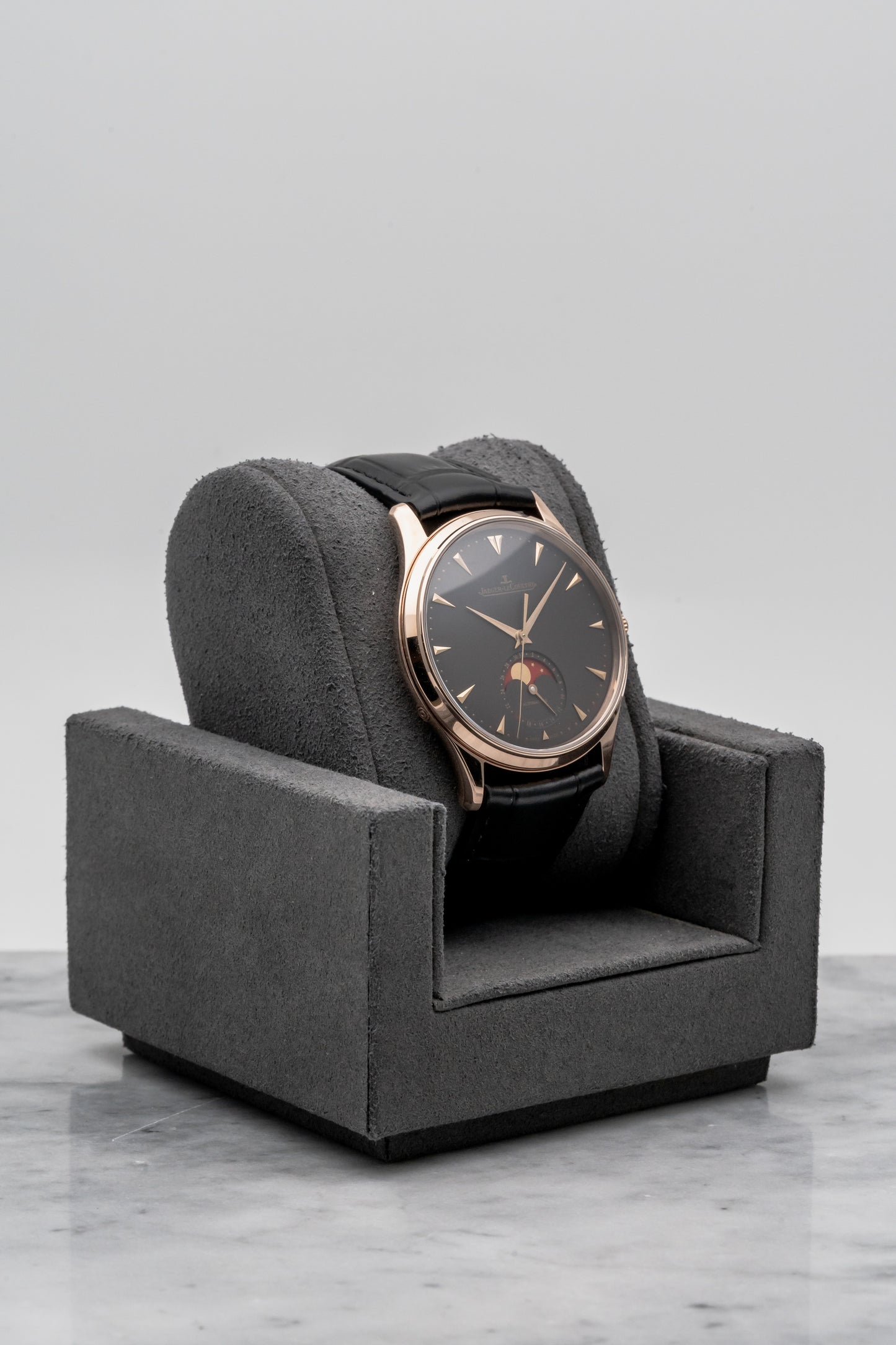 Jaeger-LeCoultre Master Ultra Thin Moon Q136256C Red Moon