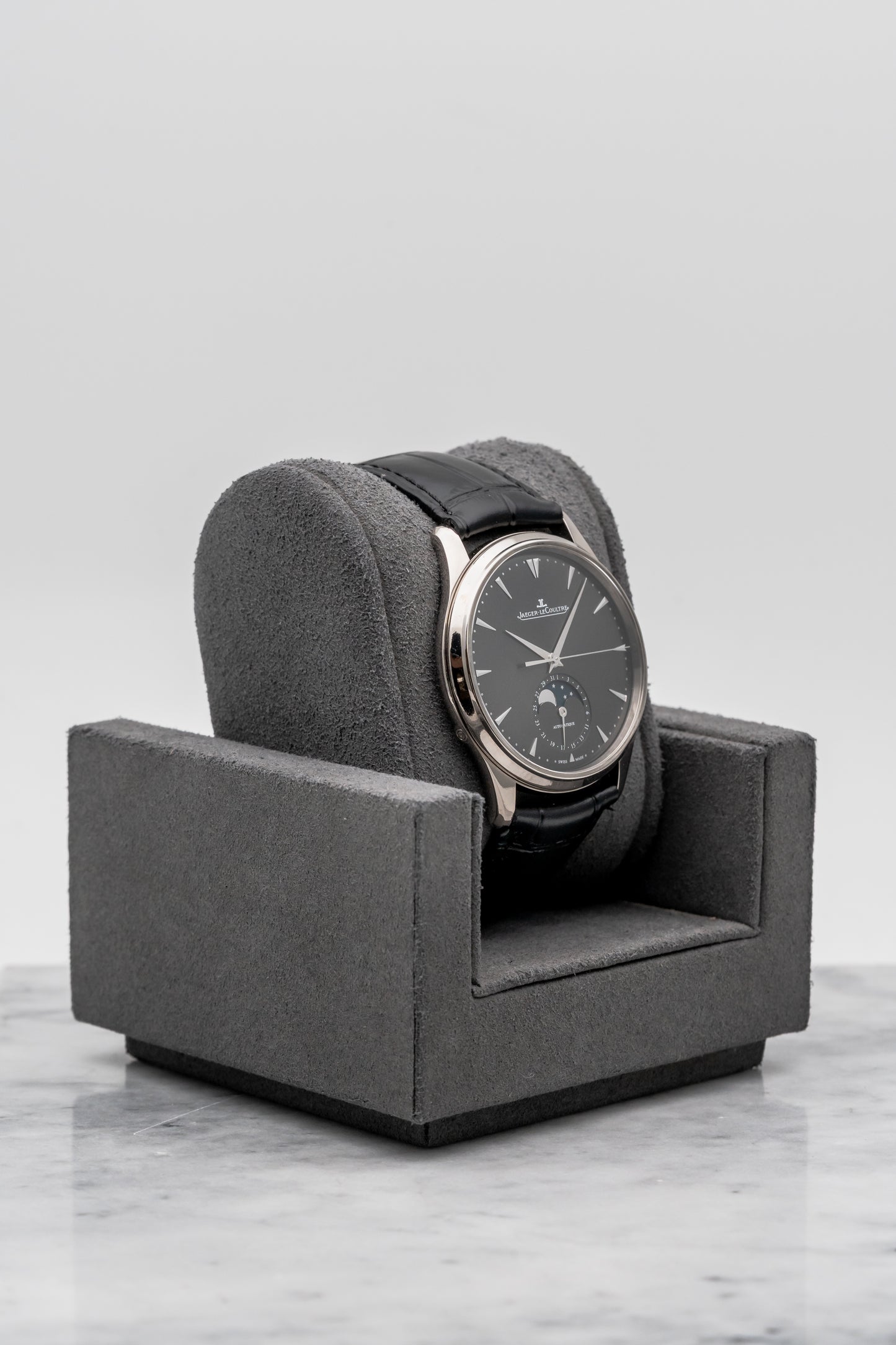 Jaeger-LeCoultre Master Ultra Thin Moon Q1363540 Black Dial