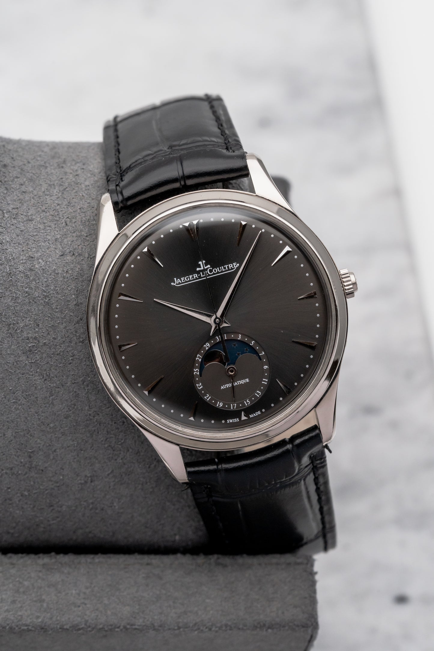 Jaeger-LeCoultre Master Ultra Thin Moon Q1363540 Black Dial
