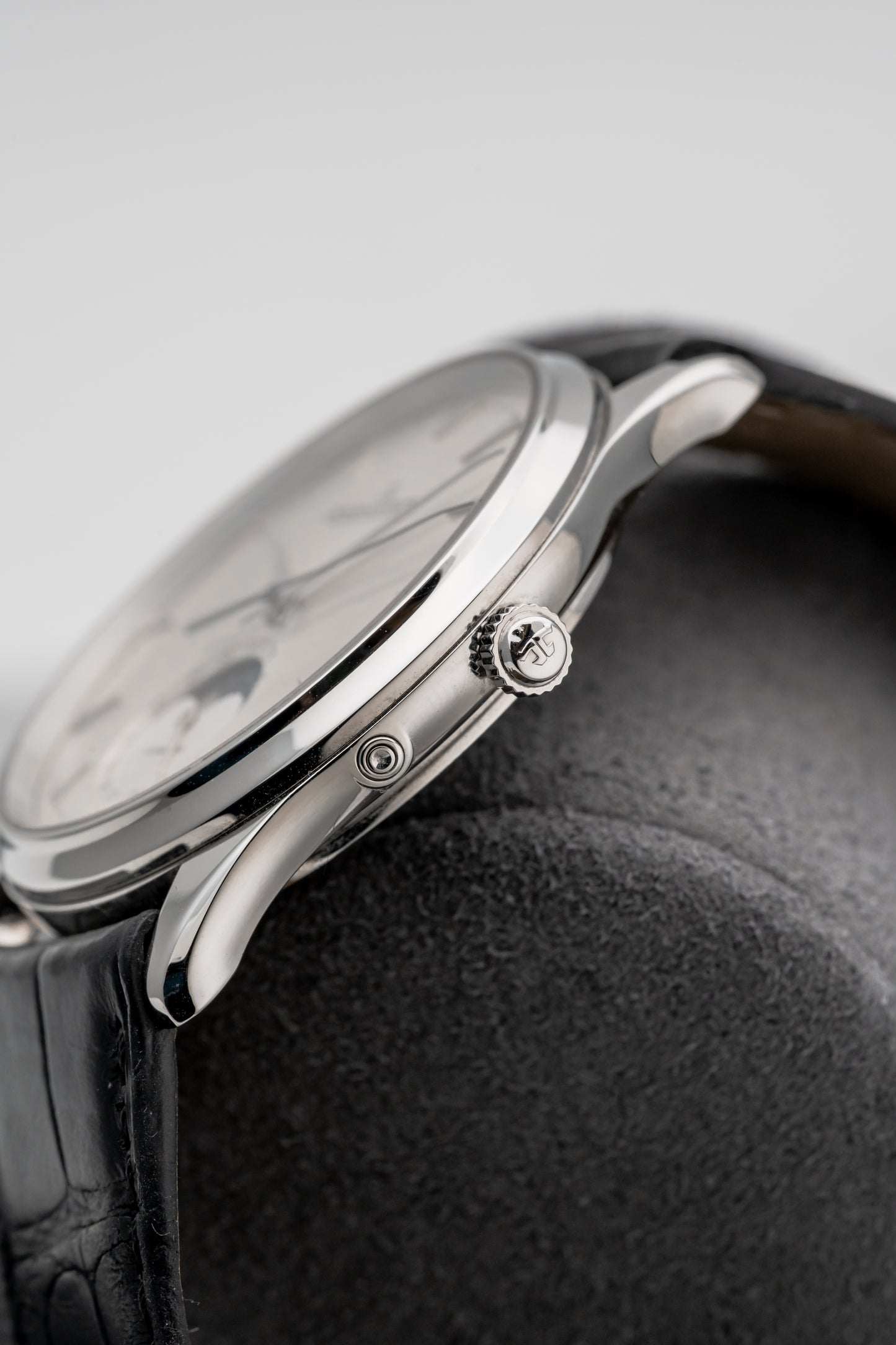 Jaeger-LeCoultre Q1368420 Master Ultra Thin Moonphase