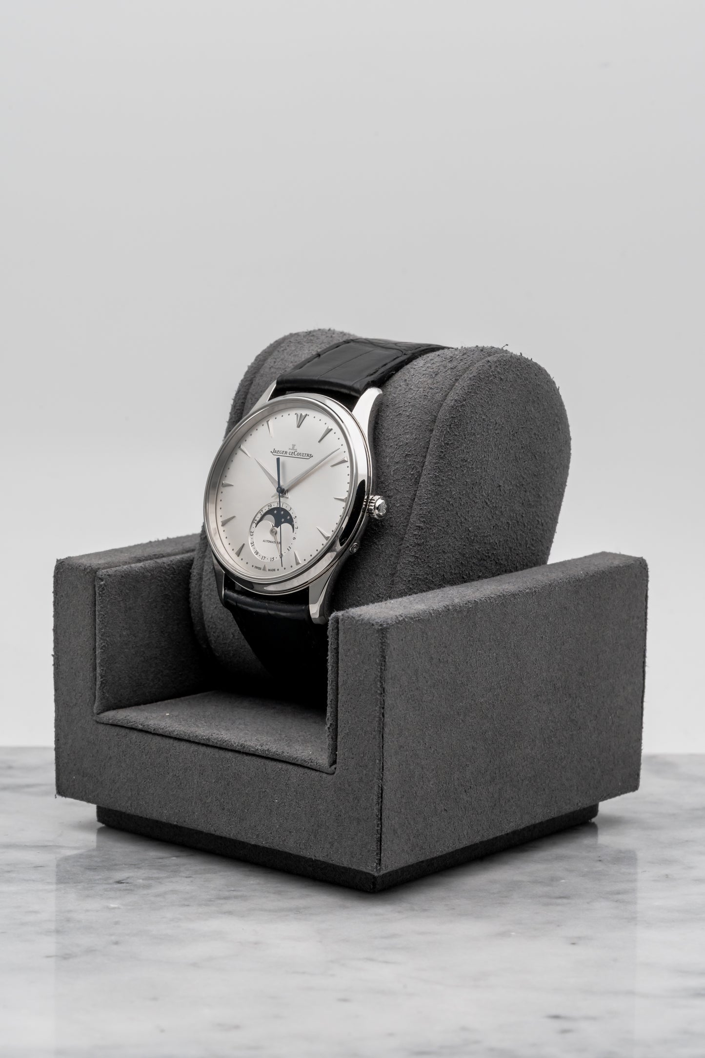 Jaeger-LeCoultre Q1368420 Master Ultra Thin Moonphase