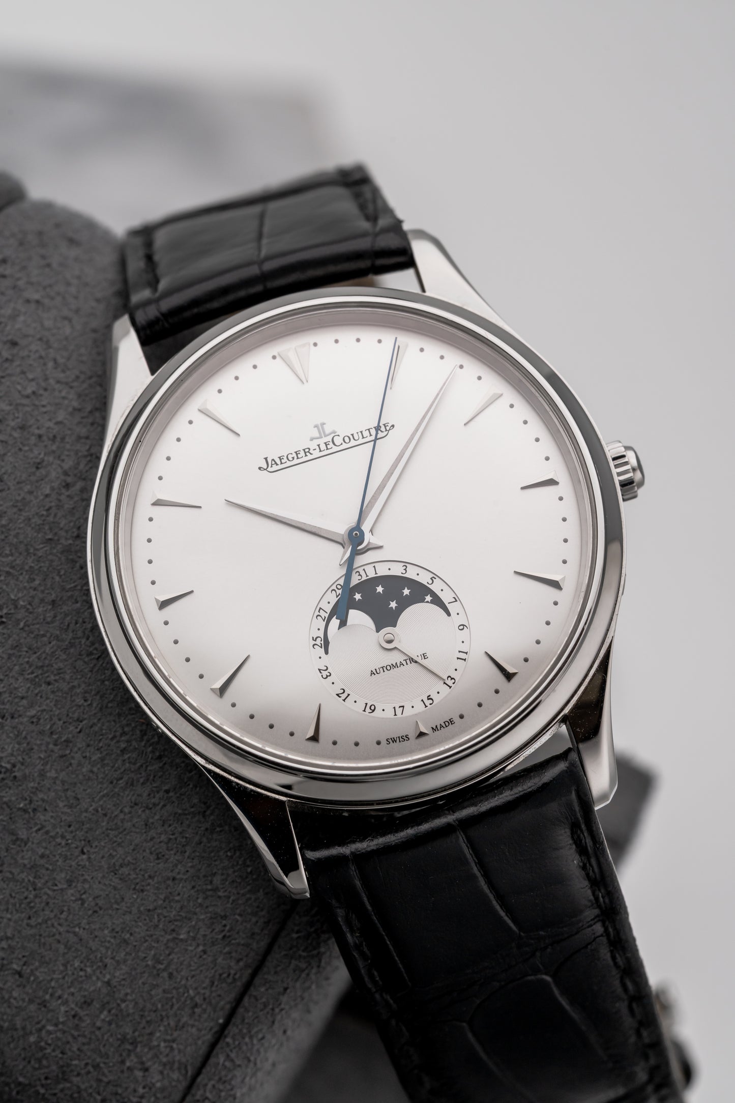 Jaeger-LeCoultre Q1368420 Master Ultra Thin Moonphase