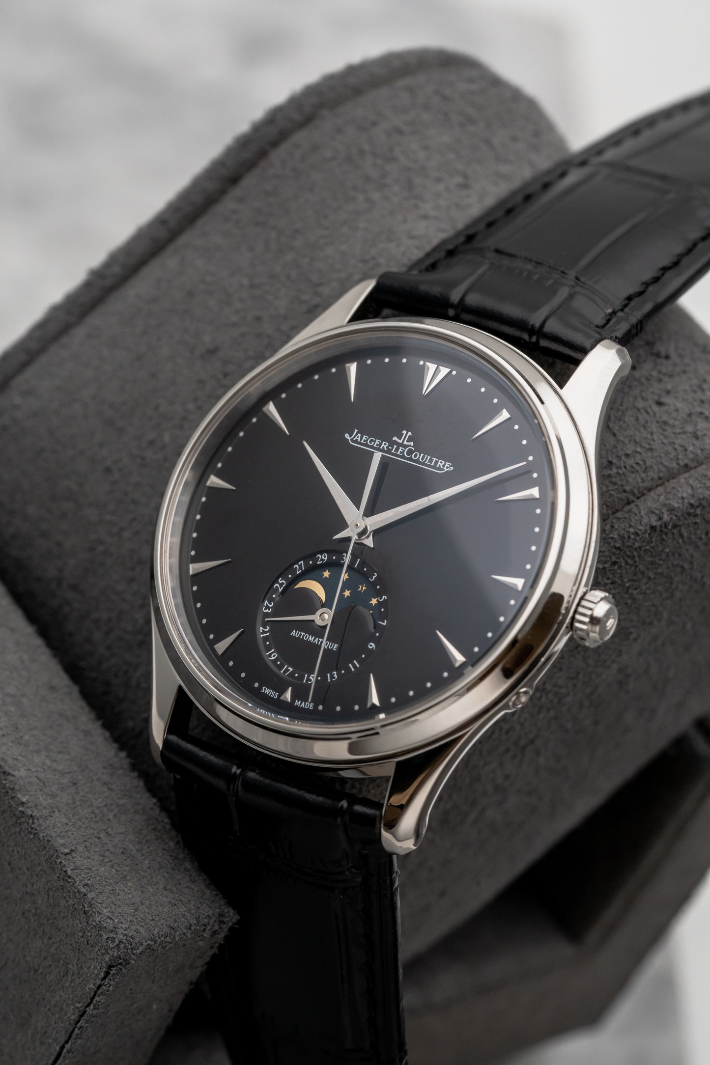 Jaeger-LeCoultre Master Ultra Thin Moon Q1368470 Black Dial