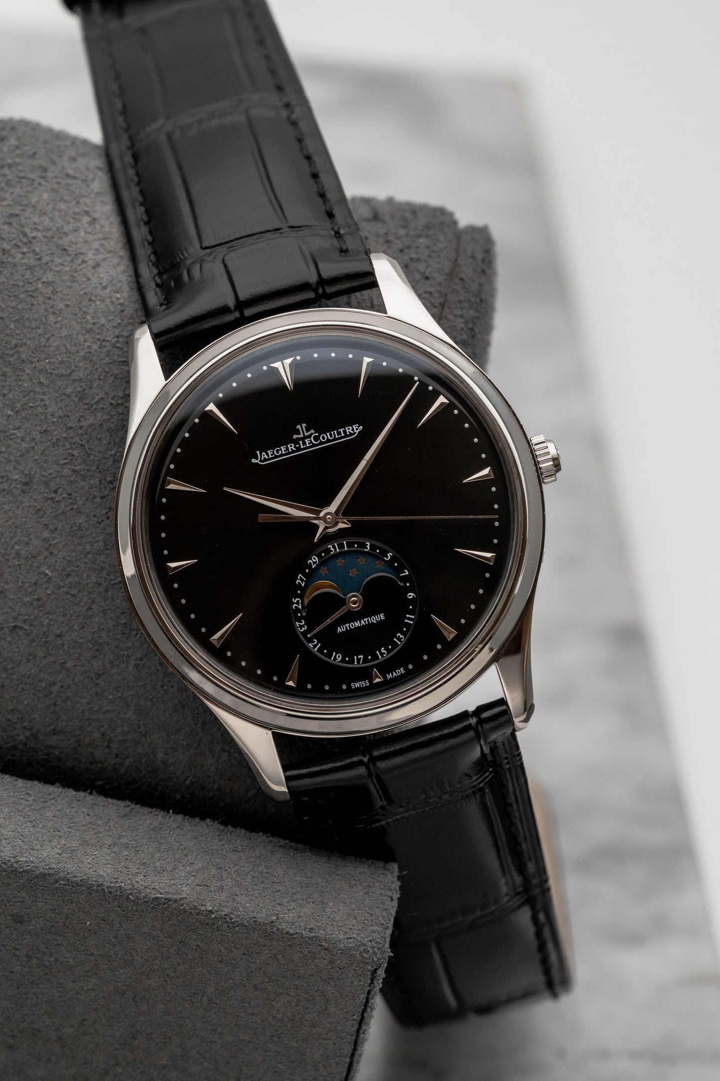 Jaeger-LeCoultre Master Ultra Thin Moon Q1368470 Black Dial