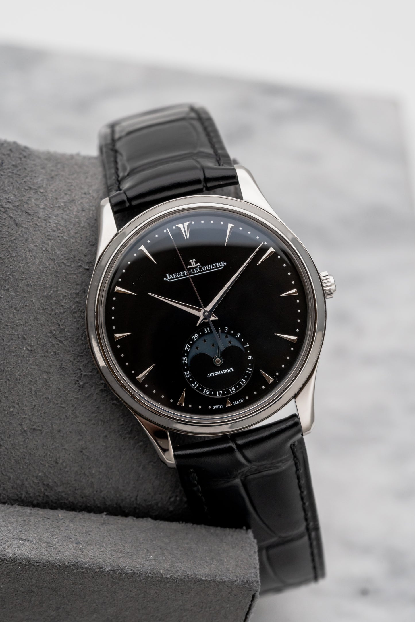 Jaeger-LeCoultre Master Ultra Thin Moon Q1368470 Black Dial