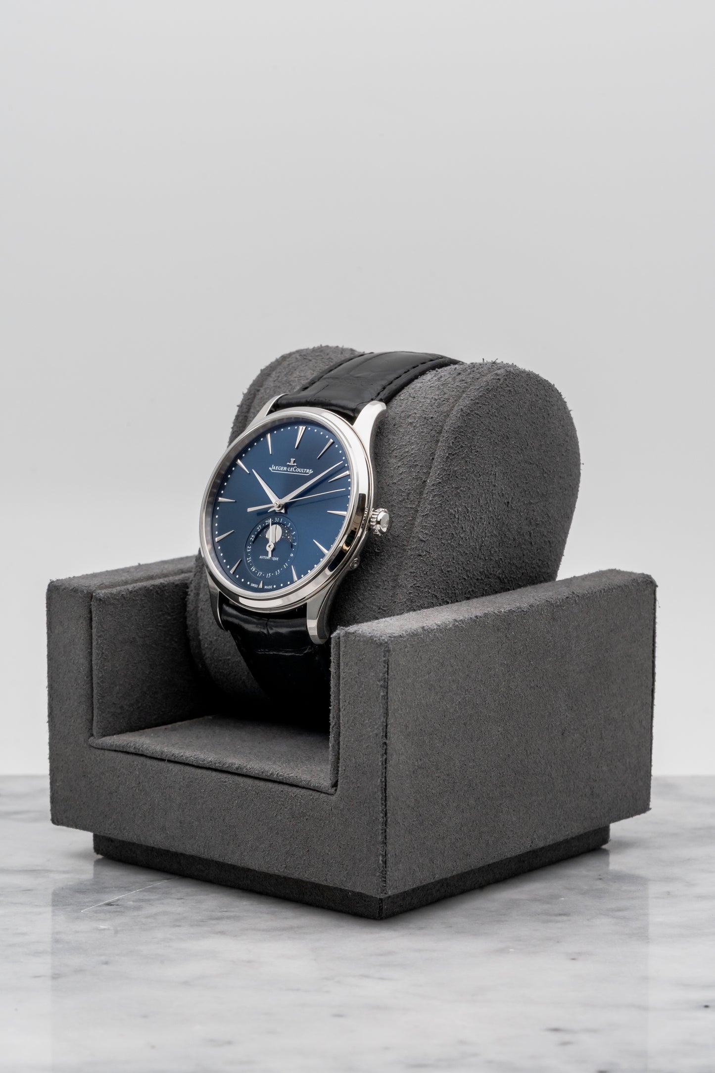 Jaeger-LeCoultre Master Ultra Thin Moon Q1368480 Blue Dial