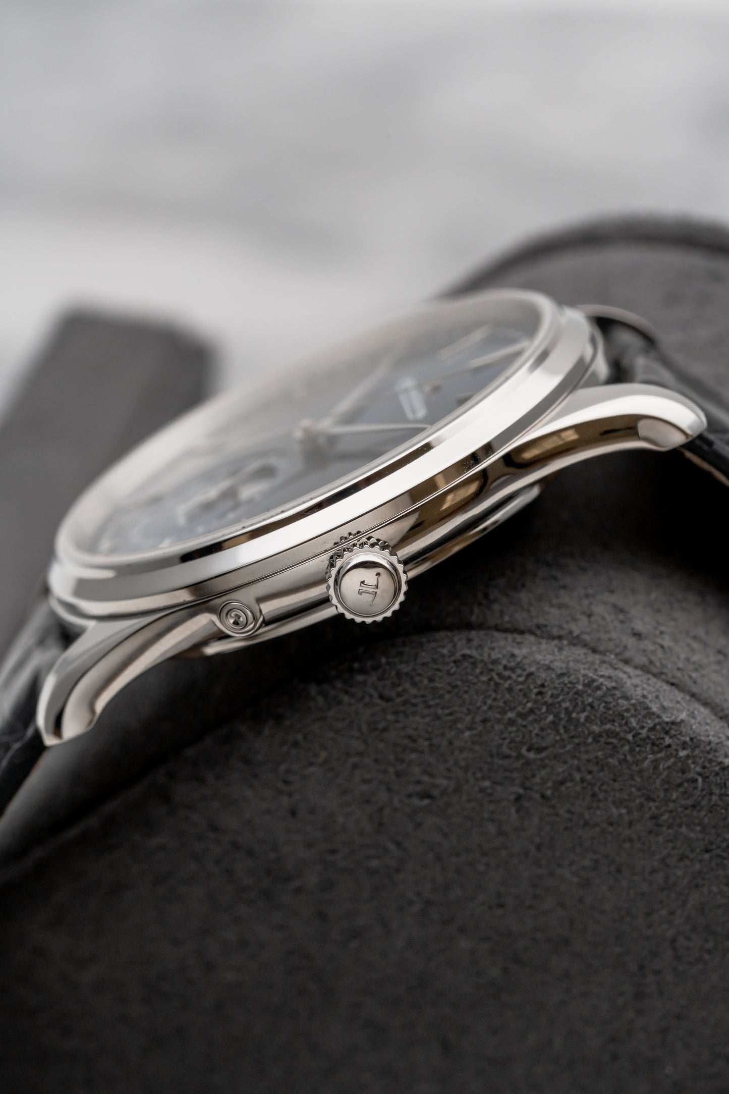 Jaeger-LeCoultre Master Ultra Thin Moon Q1368480