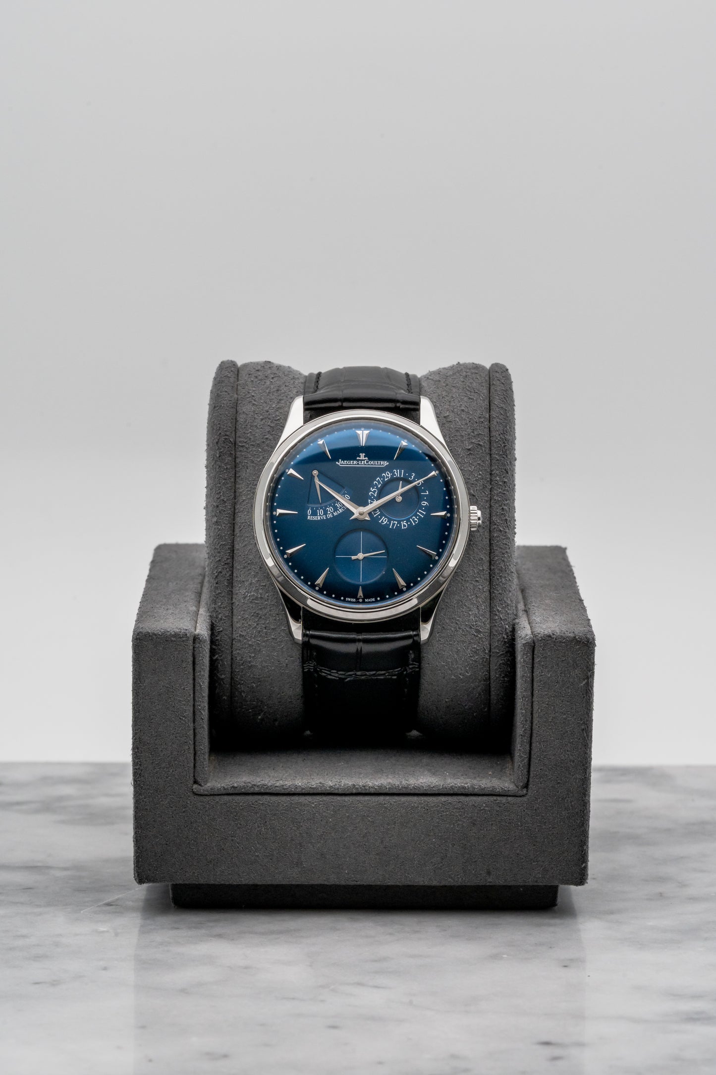 Jaeger-LeCoultre Master Ultra Thin Reserve de Marche Q1378480 Blue Dial