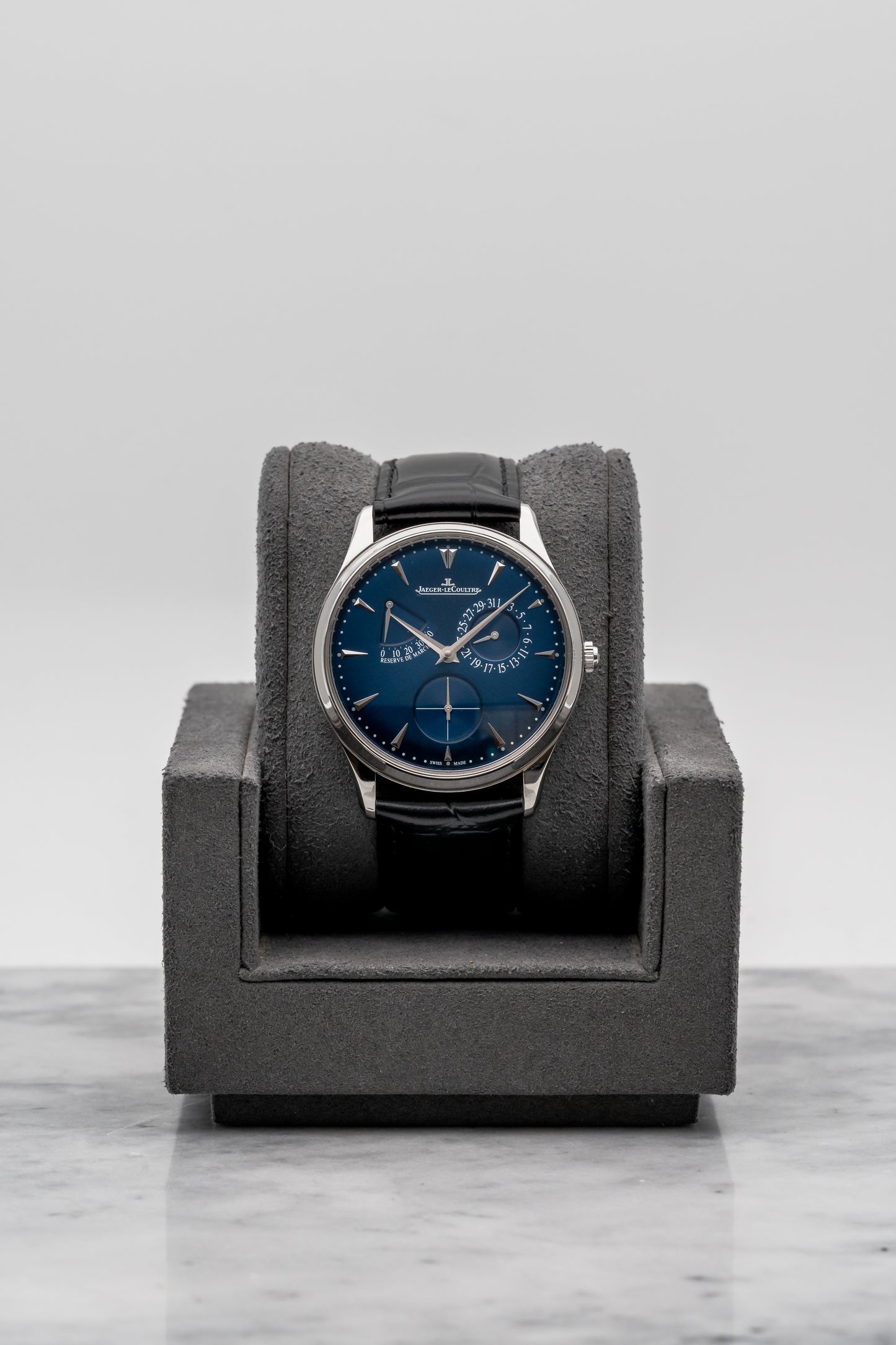 Jaeger-LeCoultre Master Ultra Thin Reserve de Marche Q1378480 Blue Dial