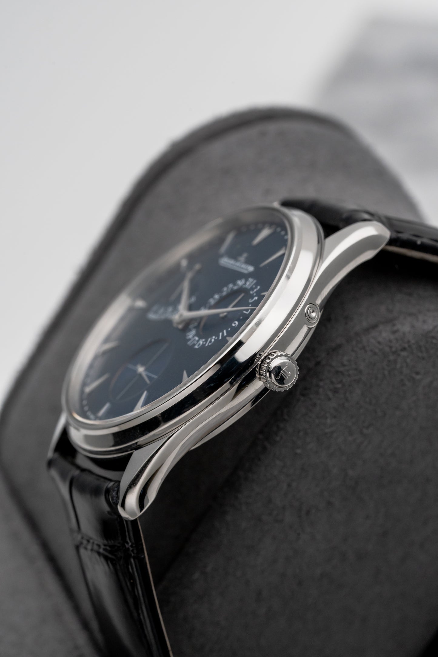 Jaeger-LeCoultre Master Ultra Thin Reserve de Marche Q1378480 Blue Dial