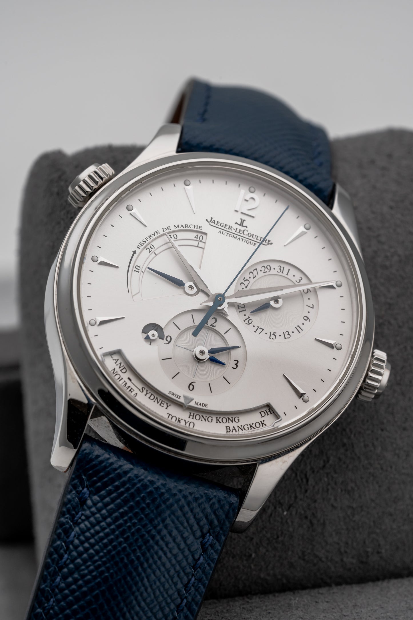 Jaeger-LeCoultre Master Control Geographic Q1428421, Silver Dial