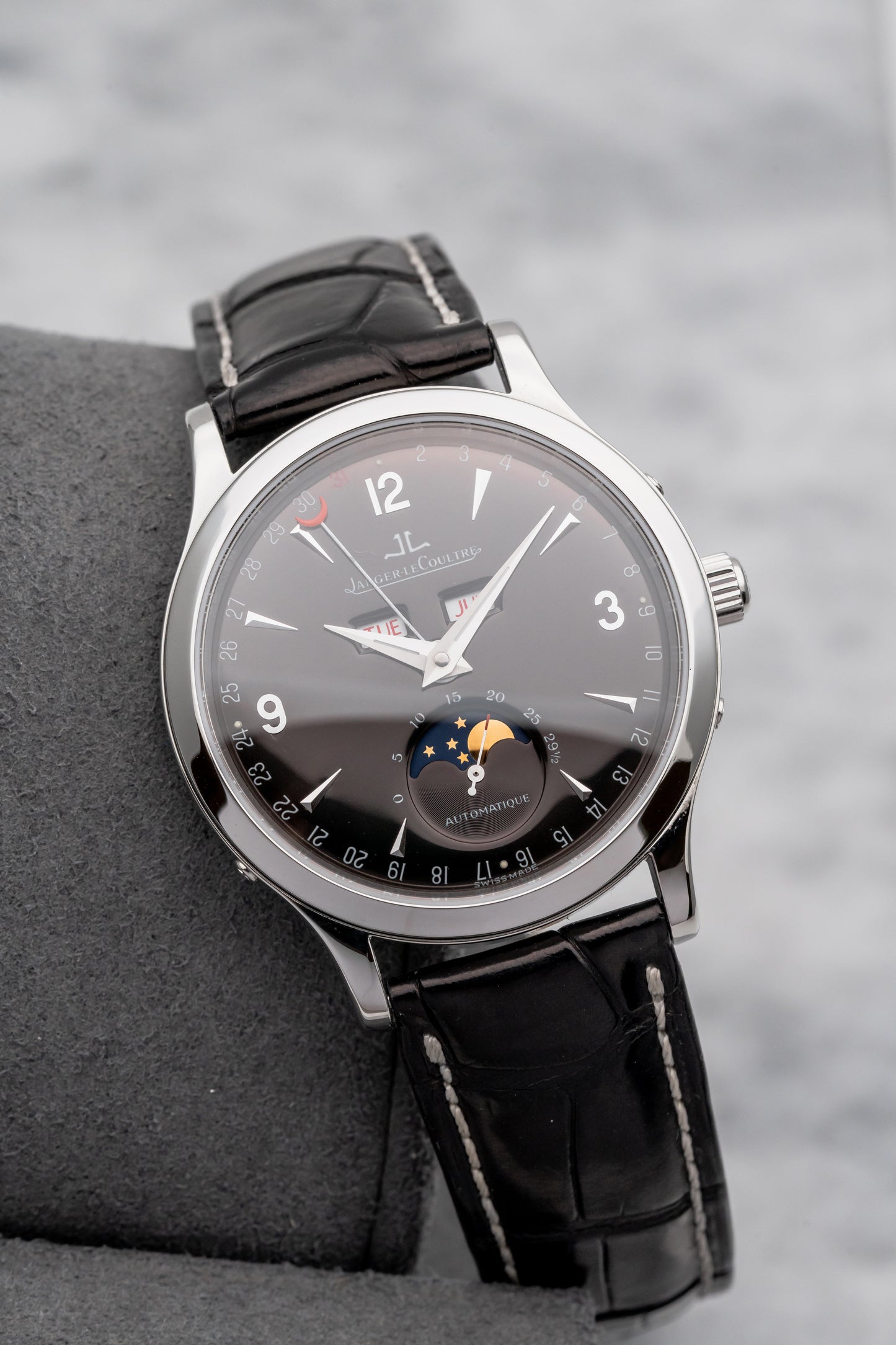 Jaeger-LeCoultre Master Moon Q143847A Black Dial