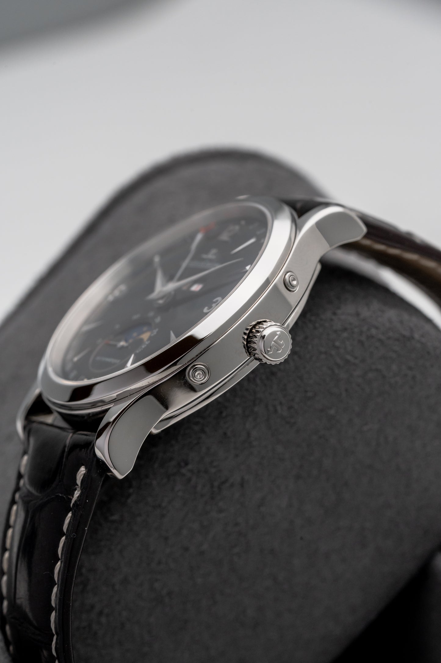 Jaeger-LeCoultre Master Moon Q143847A Black Dial