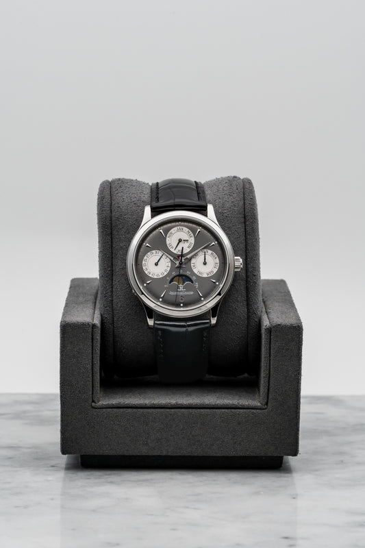 Jaeger-LeCoultre Master Control Perpetual Calendar 140.3.80 Silver Guilloché Dial