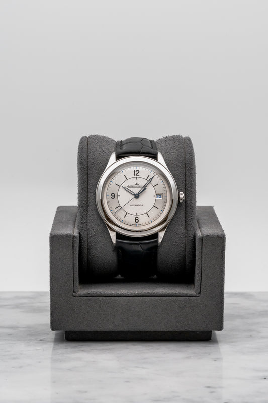 Jaeger-LeCoultre Master Control Date Q1548530 Silver Sector Dial