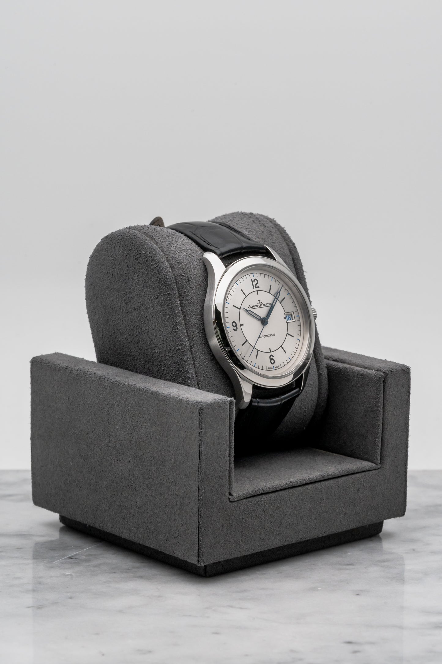 Jaeger-LeCoultre Master Control Date Q1548530, Silver Sector Dial