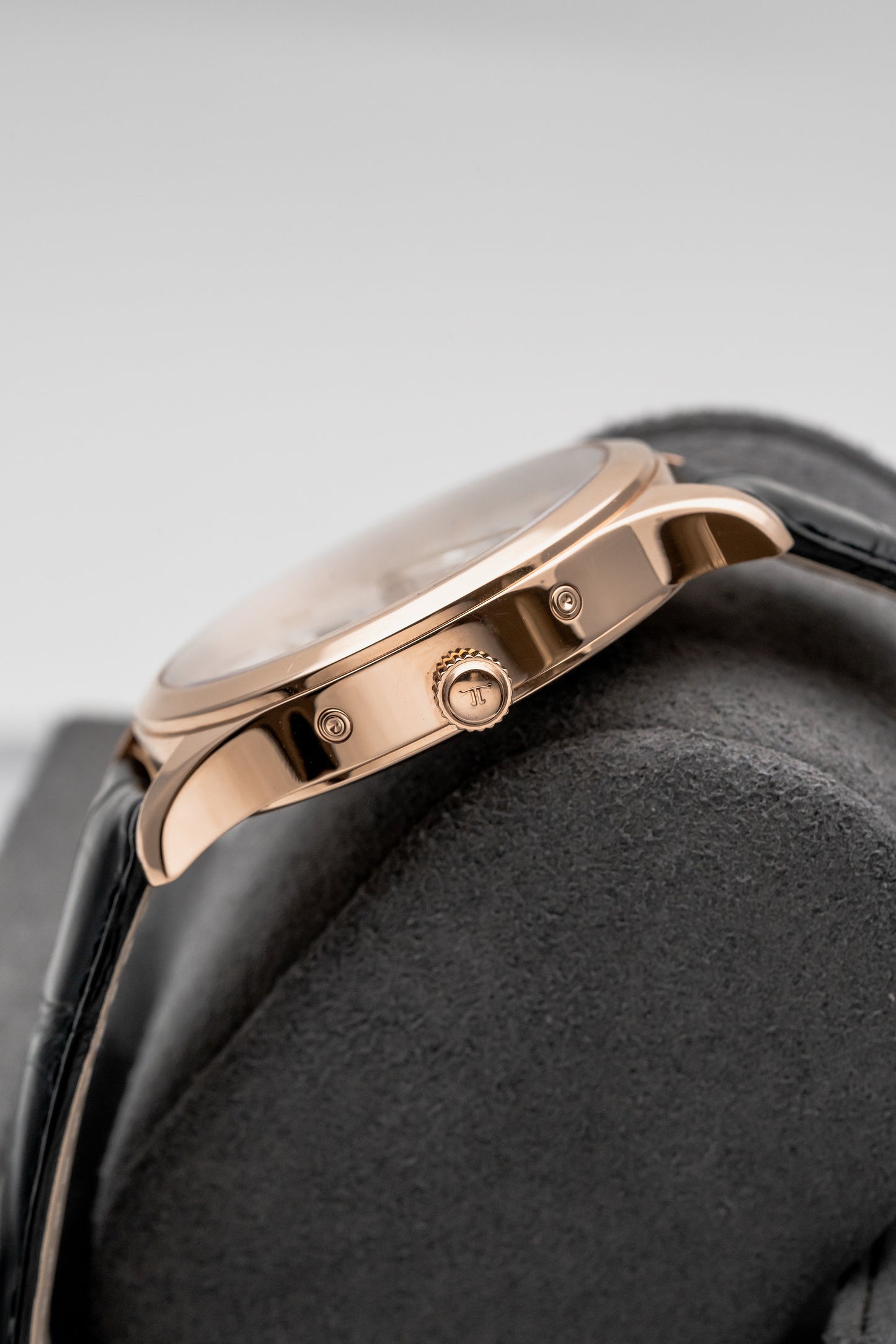 Jaeger-LeCoultre Master Calendar Rose Gold Q1552520 Silver Dial