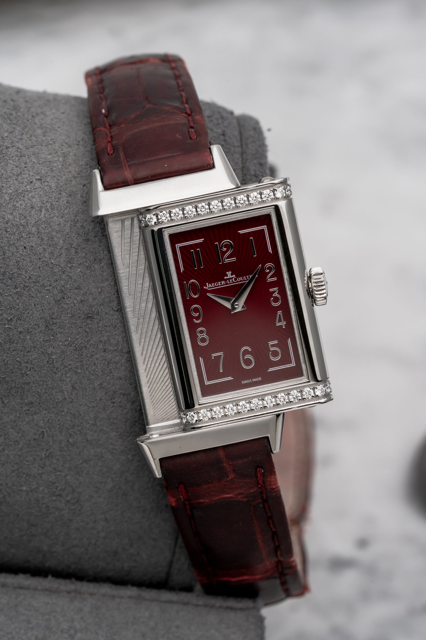 Jaeger-LeCoultre Reverso One Monoface Q3288560 Red Dial