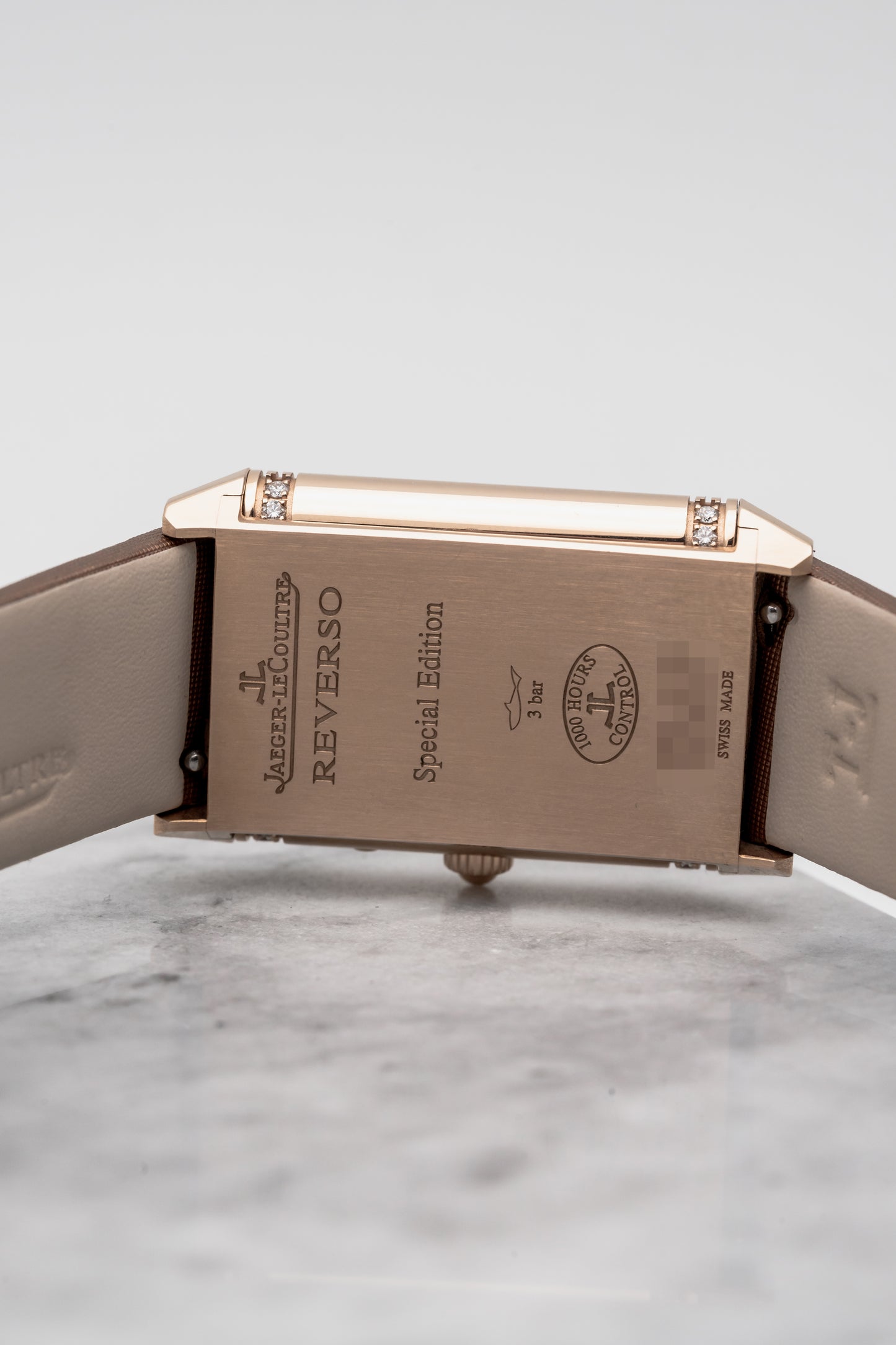 Jaeger-LeCoultre Reverso Duetto Q330246J Brown & Mother-of-Pearl Dial