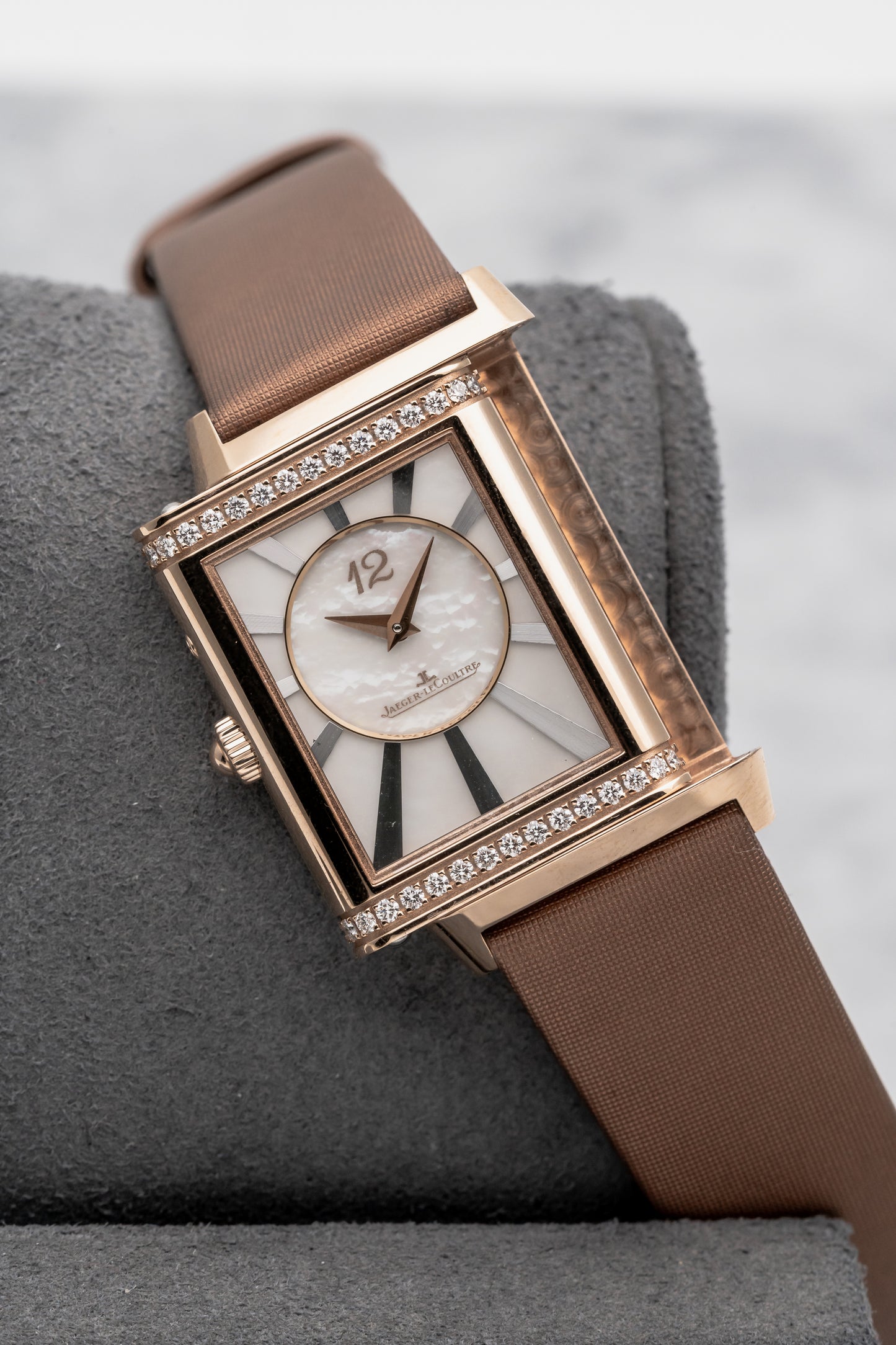 Jaeger-LeCoultre Reverso Duetto Q330246J Brown & Mother-of-Pearl Dial