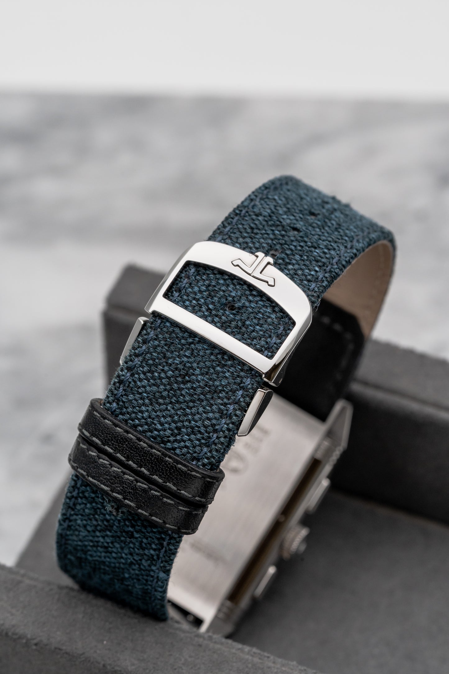 Jaeger-LeCoultre Reverso Tribute Chronograph Q389848J Blue Dial