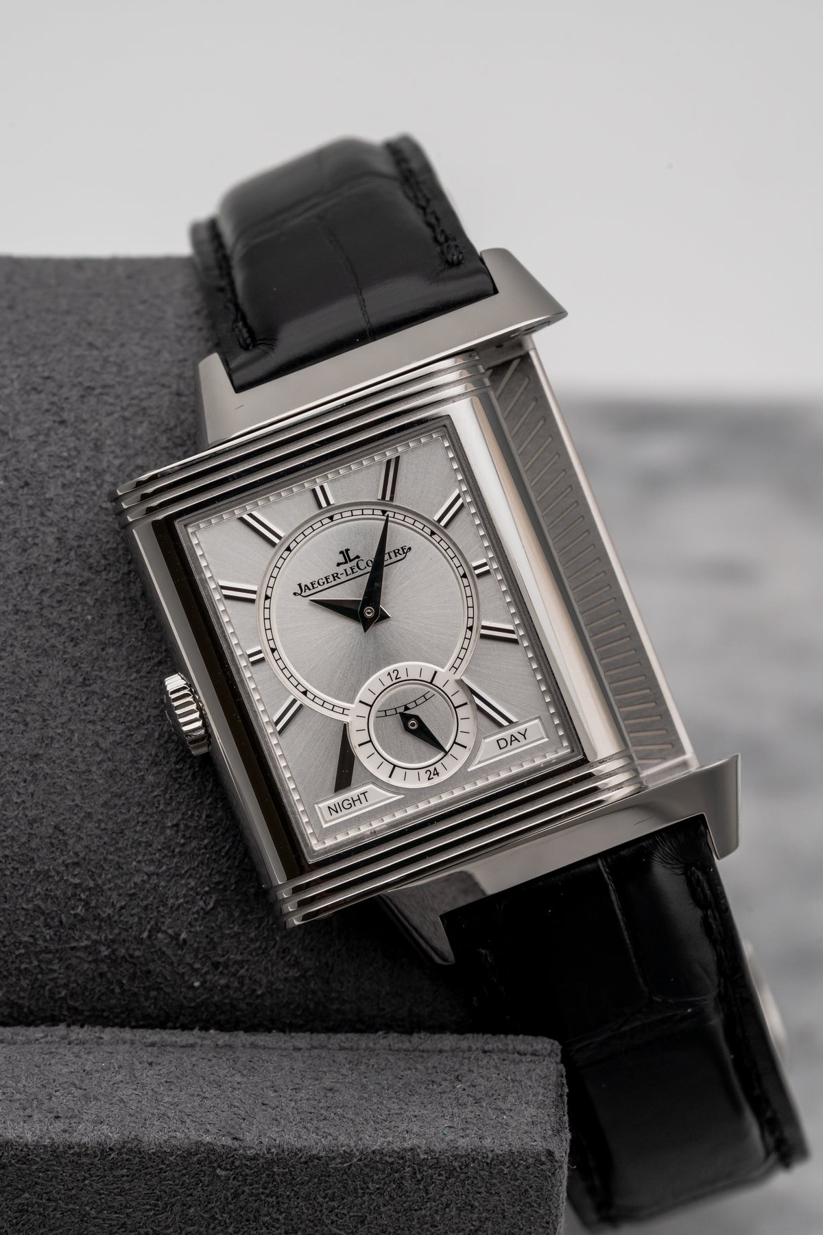 Jaeger-LeCoultre Reverso Tribute Duoface Small Seconds Q398847J Black/Silver Dial