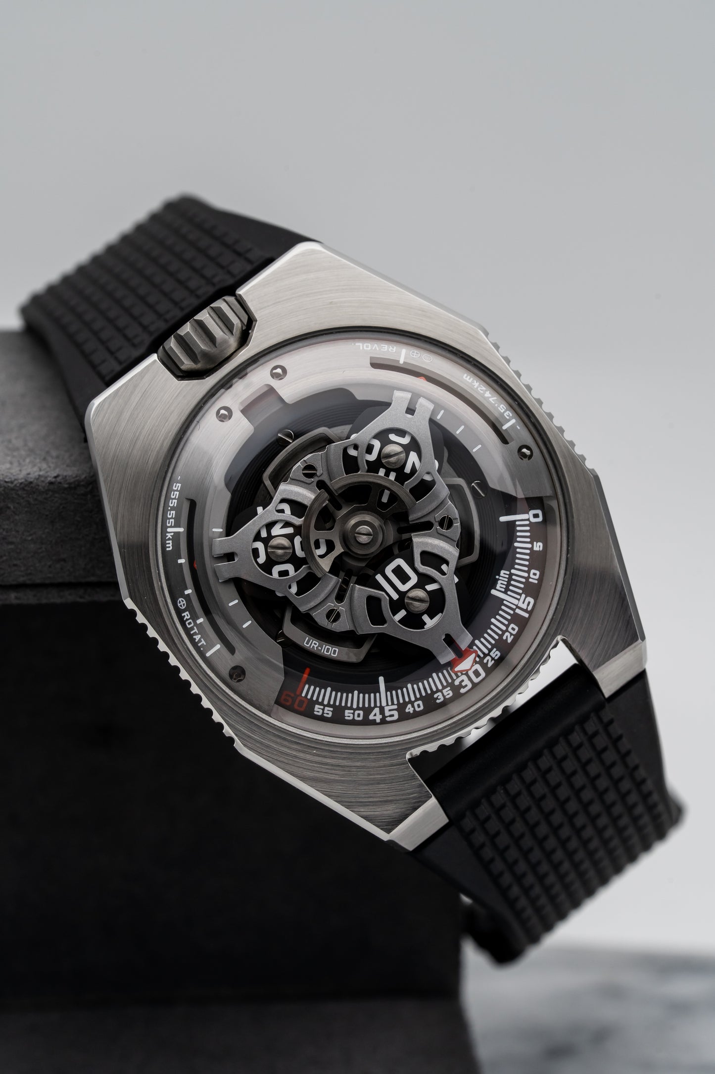Urwerk UR-100V – Titanium & Steel, Satellite Wandering Hours