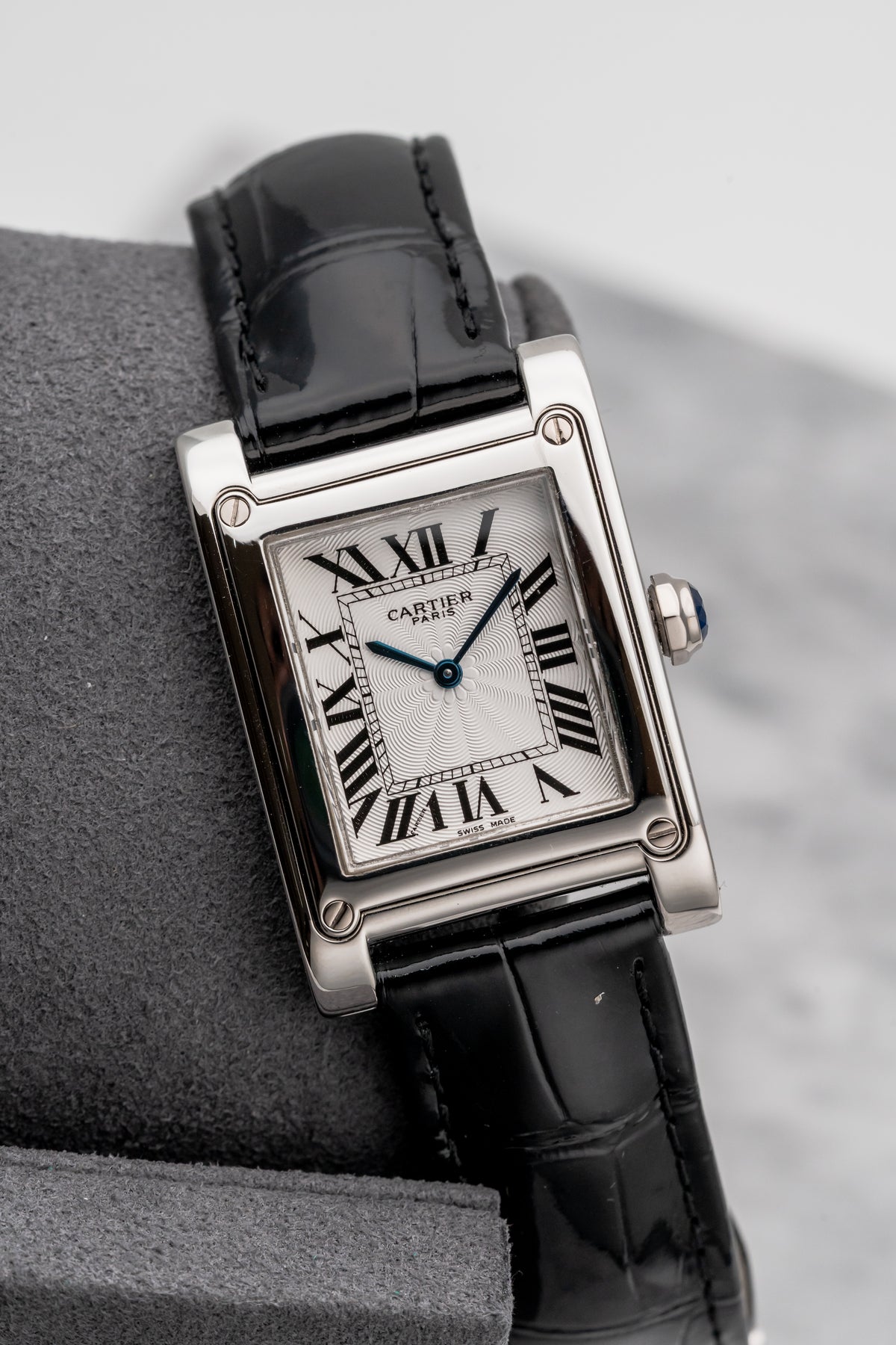 Cartier Tank à Vis Collection Privée W1529651 Silver Dial