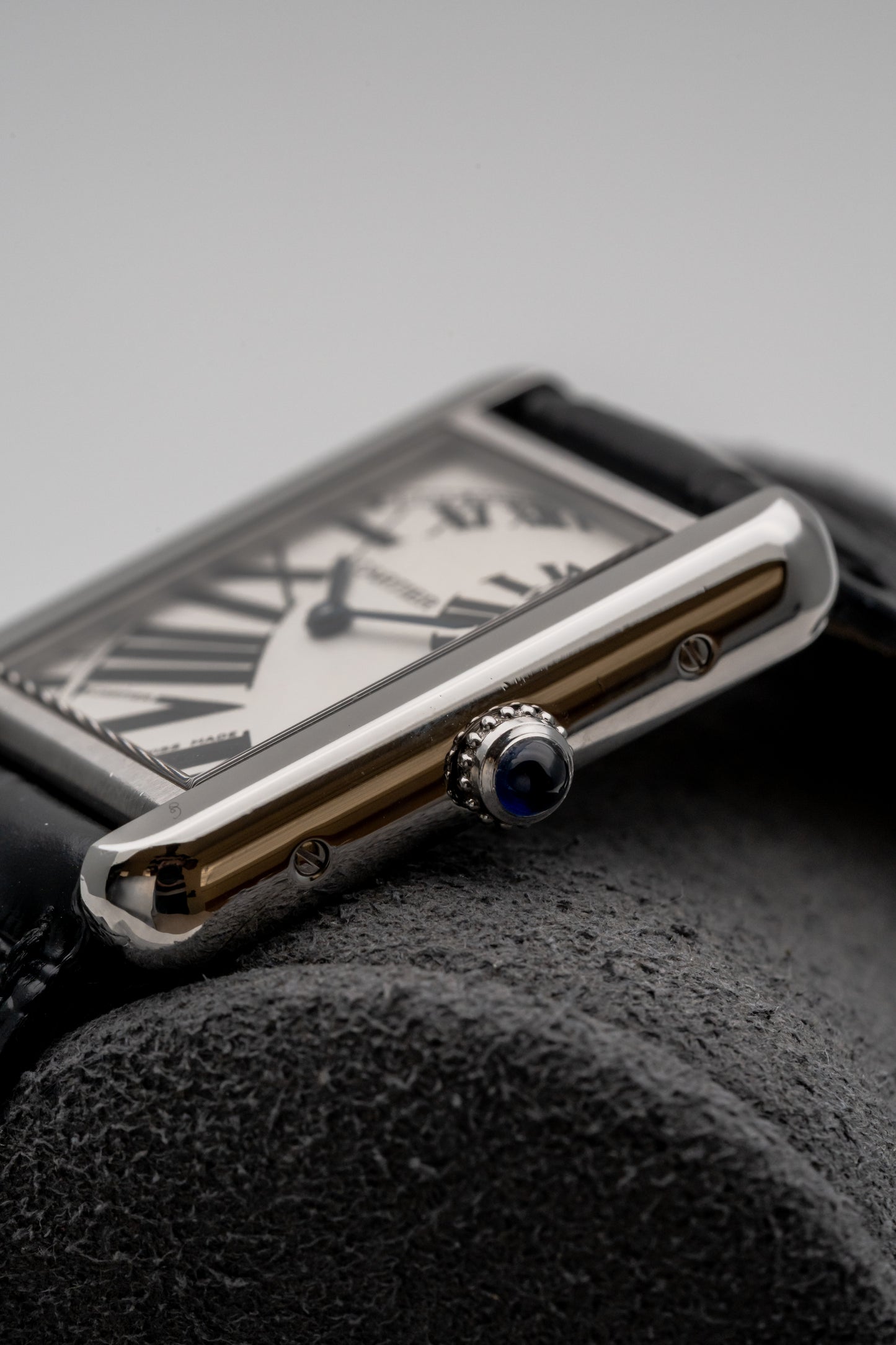 Cartier Tank Solo W5200018 Piano Dial